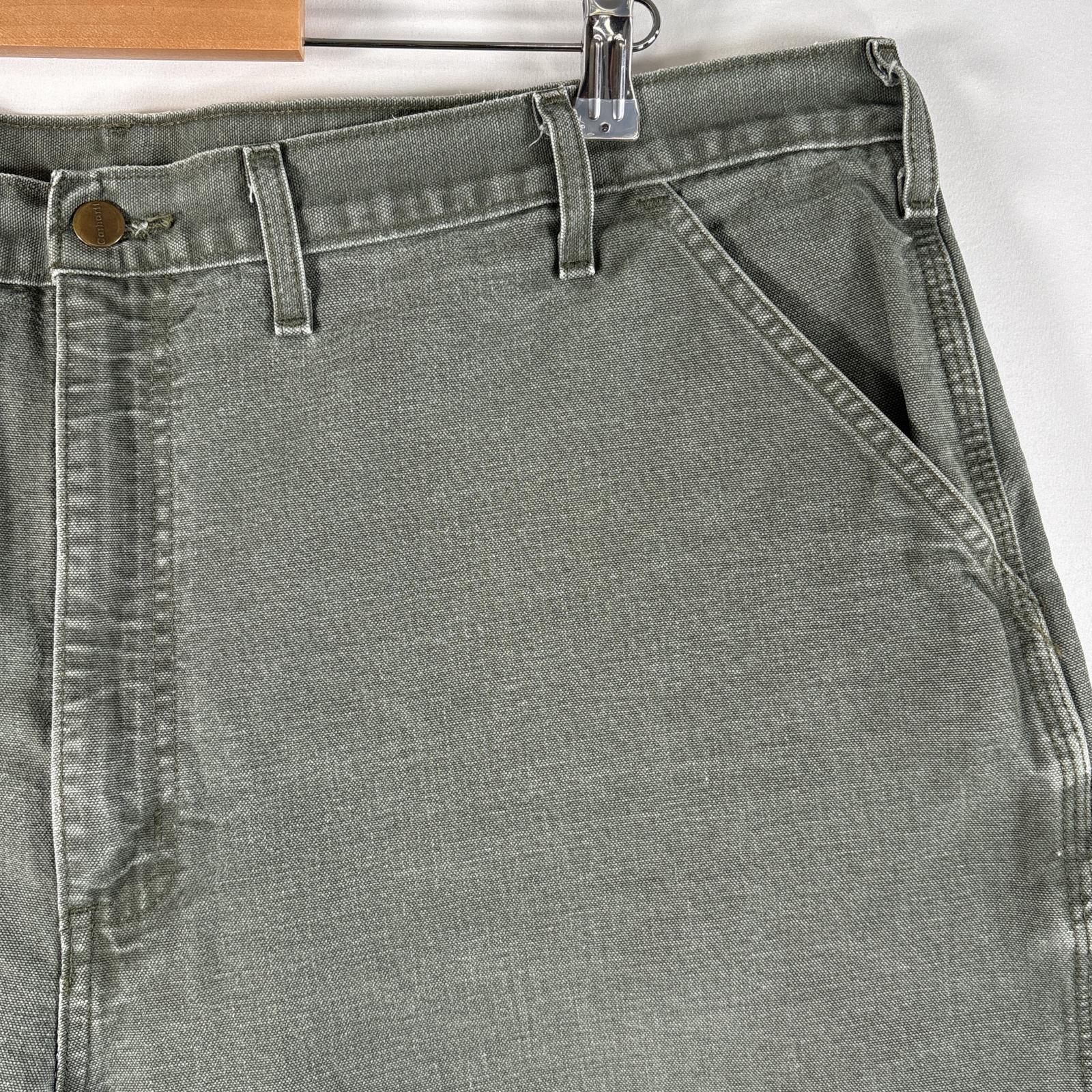 古着 カーハート Carhartt ダック ショートパンツ 大きいサイズ ワークショーツ ワンポイントロゴ ペインター w44 モスグリーン メンズ 【中古】