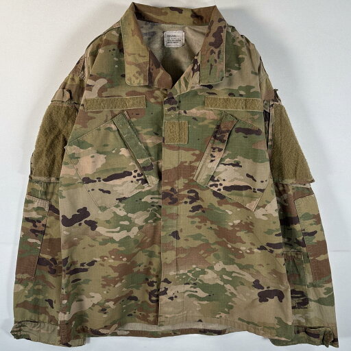 古着 ミリタリーコンバットジャケット マルチカム 米軍実物 フルジップ 2013年 カモフラ 迷彩 MEDIUM -REGULAR グリーン系 メンズ 【中古】 古着 ミリタリーコンバットジャケット マルチカム 米軍実物 フルジップ 2013年 カモフラ 迷彩 MEDIUM -REGULAR グリーン系 メンズ 【中古】
