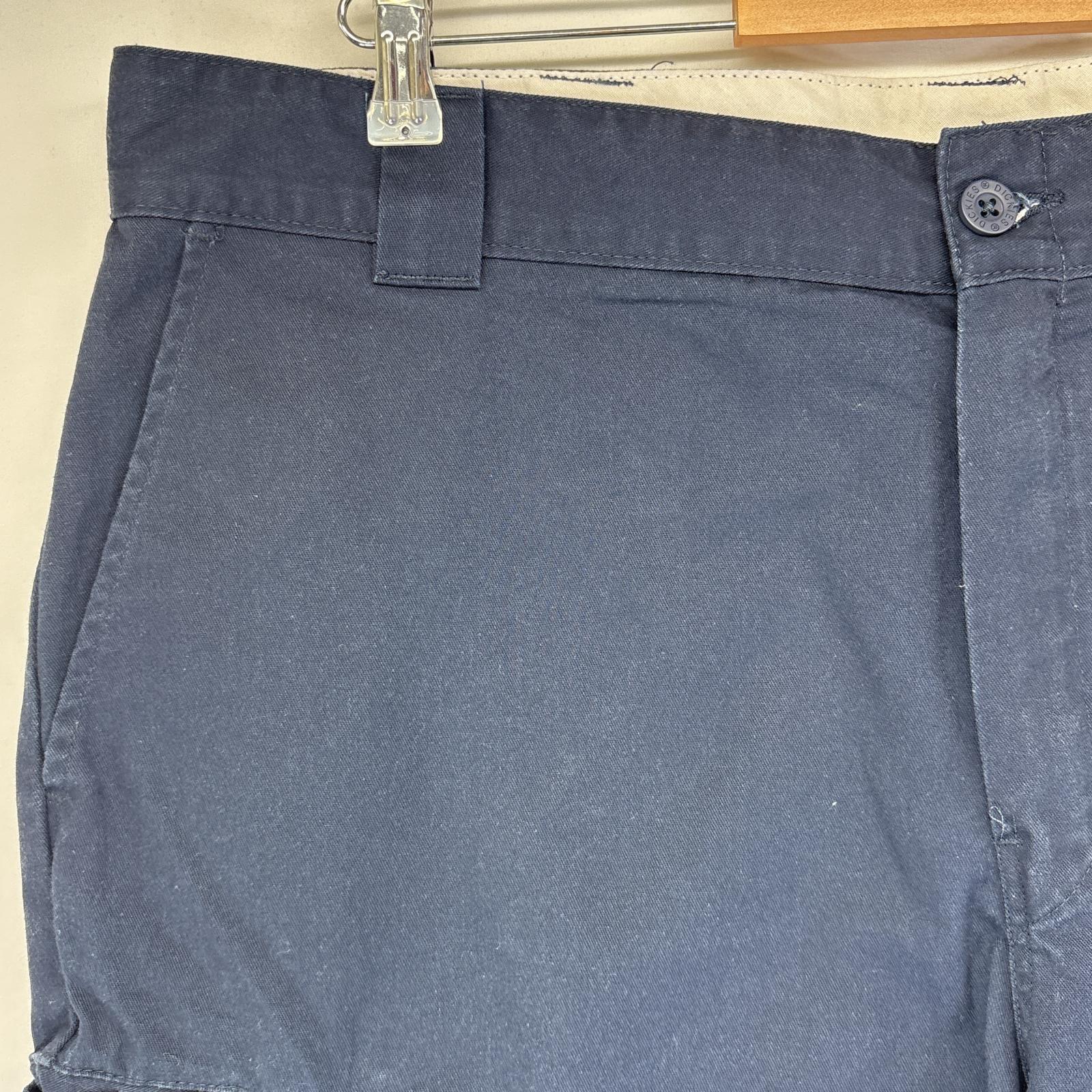 古着 ディッキーズ Dickies ショートパンツ カーゴ 大きいサイズ ワンポイント 半ズボン ハーフパンツ 短パン w40 ネイビー メンズ 【中古】