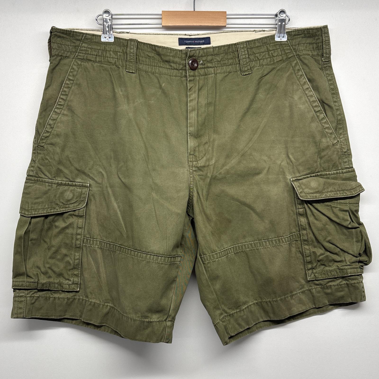 古着 トミーヒルフィガー TOMMY HILFIGER ショートパンツ カーゴパンツ 半ズボン ハーフパンツ 短パン ワンポイントロゴ w38 グリーン系 メンズ 【中古】