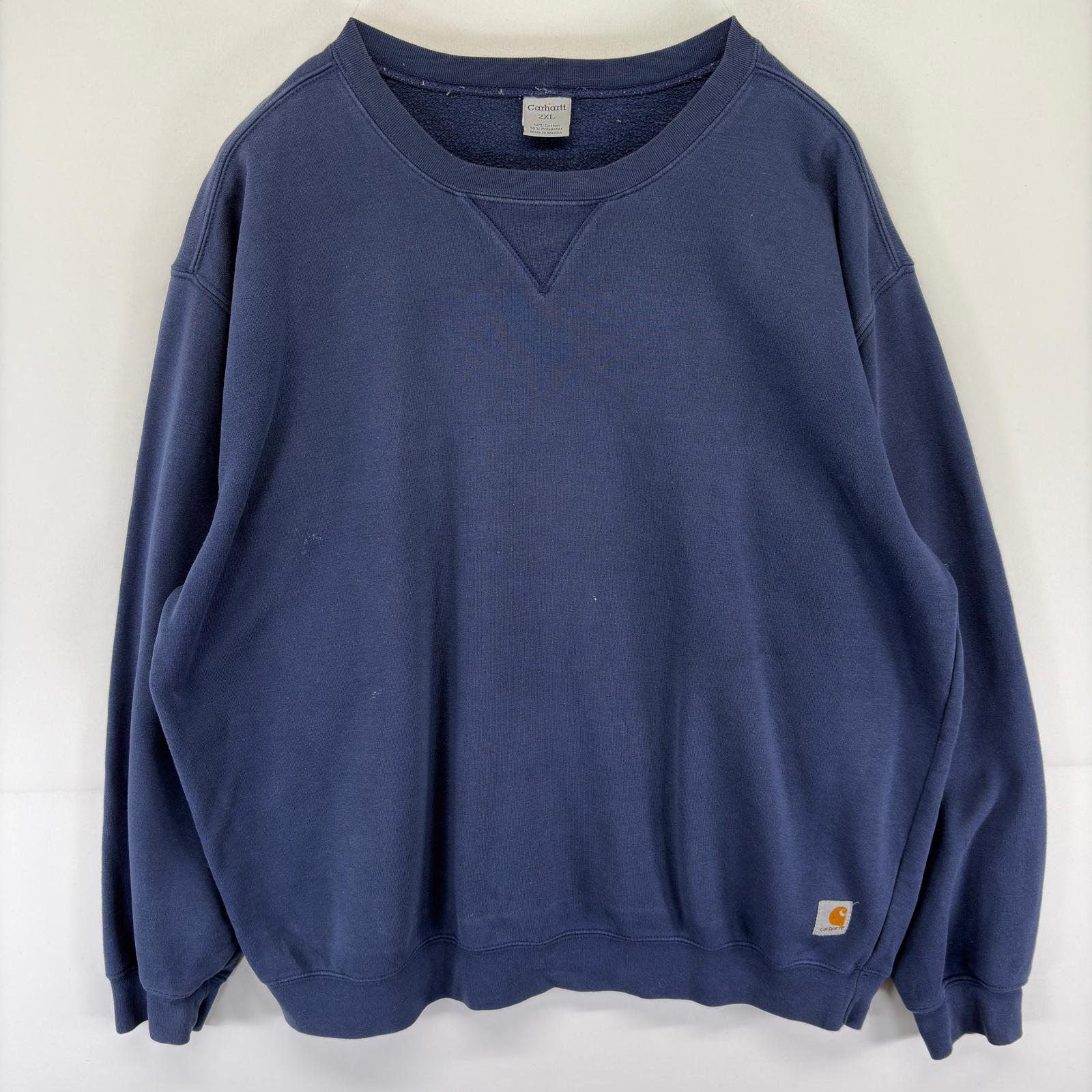 管理番号 OYB0015181 ブランド カーハート / Carhartt 対象 メンズ カラー ネイビー系 季節・シーズン オールシーズン 生産国 メキシコ 素材 コットン50% / ポリエステル50% 表記サイズ 2XL 肩幅 約64cm 着丈 約75cm 身幅 約75cm 袖丈 約67cm 採寸注意 採寸データは全て平置き採寸で図っております。ウエスト、胸囲、渡り、裾幅などの実寸は2倍の長さとなります。 海外規格の商品が多いため必ず採寸データを参考にご購入お願いします。 ランク C 全体的に使用感、部分的に目立つダメージがある商品 ※商品のダメージ詳細は画像にてご確認ください。 ※USEDですので使用感などございますが、まだまだご愛用していただけます。 古着という事をご理解の上ご注文よろしくお願いします。 状態は当社独自の基準です。 ※ダメージ箇所は文面で表しきれない場合や記入漏れを防ぐため基本は記入しておりません。必ず撮影している画像で商品状態の判断をお願いします。中には見落としがある場合がございますのでご理解の上ご購入よろしくお願いします。 状態 フェード 前汚れ 右袖後ろに小穴 注意点 ・出品商品は海外から輸入した中古品になります。 ・当ショップでは海外製品の古着を販売しているという特性上、同じ表記サイズであっても、日本規格製品と海外規格製品でサイズ感が異なる場合があります。 また、長年の使用・洗濯による縮みが発生している場合があり、タグに表記されているサイズ感とは異なる場合があります。 その他、「ブランド」によってサイズ感が異なる可能性があります。 ・表記サイズについて、省略して記載をすることがあります。 例）タグ表示：LT、L/G　⇒　商品ページの【サイズ表記】項目：L ・サイズ確認を行う際は、【表記サイズ】と併せて弊社基準の【実寸サイズ】と【タグ画像】による確認をお願いいたします。 ※サイズ違いによる返品・返金はお受けいたしませんので、ご自身でサイズを確認してからご購入をお願いいたします。 ・中古品になりますので、商品によって傷や汚れやシミダメージなど使用感など含まれる場合があります。 必ず商品の説明、状態、画像を十分ご確認の上購入をよろしくお願いいたします。 ・画像では照明などで色の識別が少し違う風合いで映る場合があります。 ・1点のご購入から送料無料になります。 発送方法は佐川急便のいずれかで発送になります。 ・飛脚宅急便 ・ゆうパケット
