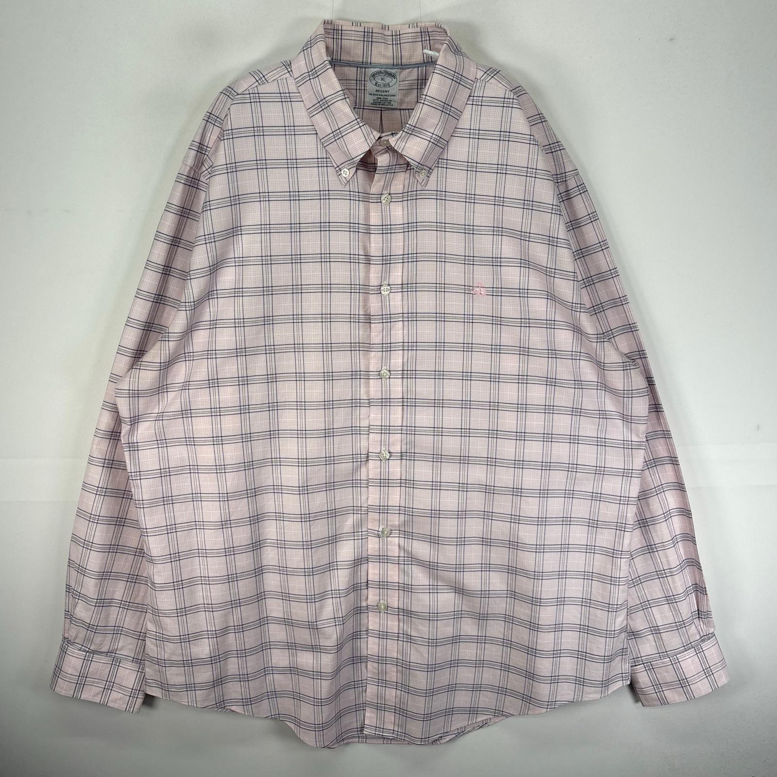 管理番号 STA0008289 ブランド ブルックスブラザーズ / Brooks Brothers 対象 メンズ カラー ピンク系 柄 チェック 季節・シーズン オールシーズン 生産国 マレーシア 素材 コットン100% 表記サイズ XL 肩幅 約52cm 着丈 約82cm 身幅 約67cm 袖丈 約65cm 採寸注意 採寸データは全て平置き採寸で図っております。ウエスト、胸囲、渡り、裾幅などの実寸は2倍の長さとなります。 海外規格の商品が多いため必ず採寸データを参考にご購入お願いします。 ランク B 全体的に多少の細かな傷や使用感はあるが目立つダメージのない商品 ※商品のダメージ詳細は画像にてご確認ください。 ※USEDですので使用感などございますが、まだまだご愛用していただけます。 古着という事をご理解の上ご注文よろしくお願いします。 状態は当社独自の基準です。 ※ダメージ箇所は文面で表しきれない場合や記入漏れを防ぐため基本は記入しておりません。必ず撮影している画像で商品状態の判断をお願いします。中には見落としがある場合がございますのでご理解の上ご購入よろしくお願いします。 注意点 ・出品商品は海外から輸入した中古品になります。 ・当ショップでは海外製品の古着を販売しているという特性上、同じ表記サイズであっても、日本規格製品と海外規格製品でサイズ感が異なる場合があります。 また、長年の使用・洗濯による縮みが発生している場合があり、タグに表記されているサイズ感とは異なる場合があります。 その他、「ブランド」によってサイズ感が異なる可能性があります。 ・表記サイズについて、省略して記載をすることがあります。 例）タグ表示：LT、L/G　⇒　商品ページの【サイズ表記】項目：L ・サイズ確認を行う際は、【表記サイズ】と併せて弊社基準の【実寸サイズ】と【タグ画像】による確認をお願いいたします。 ※サイズ違いによる返品・返金はお受けいたしませんので、ご自身でサイズを確認してからご購入をお願いいたします。 ・中古品になりますので、商品によって傷や汚れやシミダメージなど使用感など含まれる場合があります。 必ず商品の説明、状態、画像を十分ご確認の上購入をよろしくお願いいたします。 ・画像では照明などで色の識別が少し違う風合いで映る場合があります。 ・1点のご購入から送料無料になります。 発送方法は佐川急便のいずれかで発送になります。 ・飛脚宅急便 ・ゆうパケット
