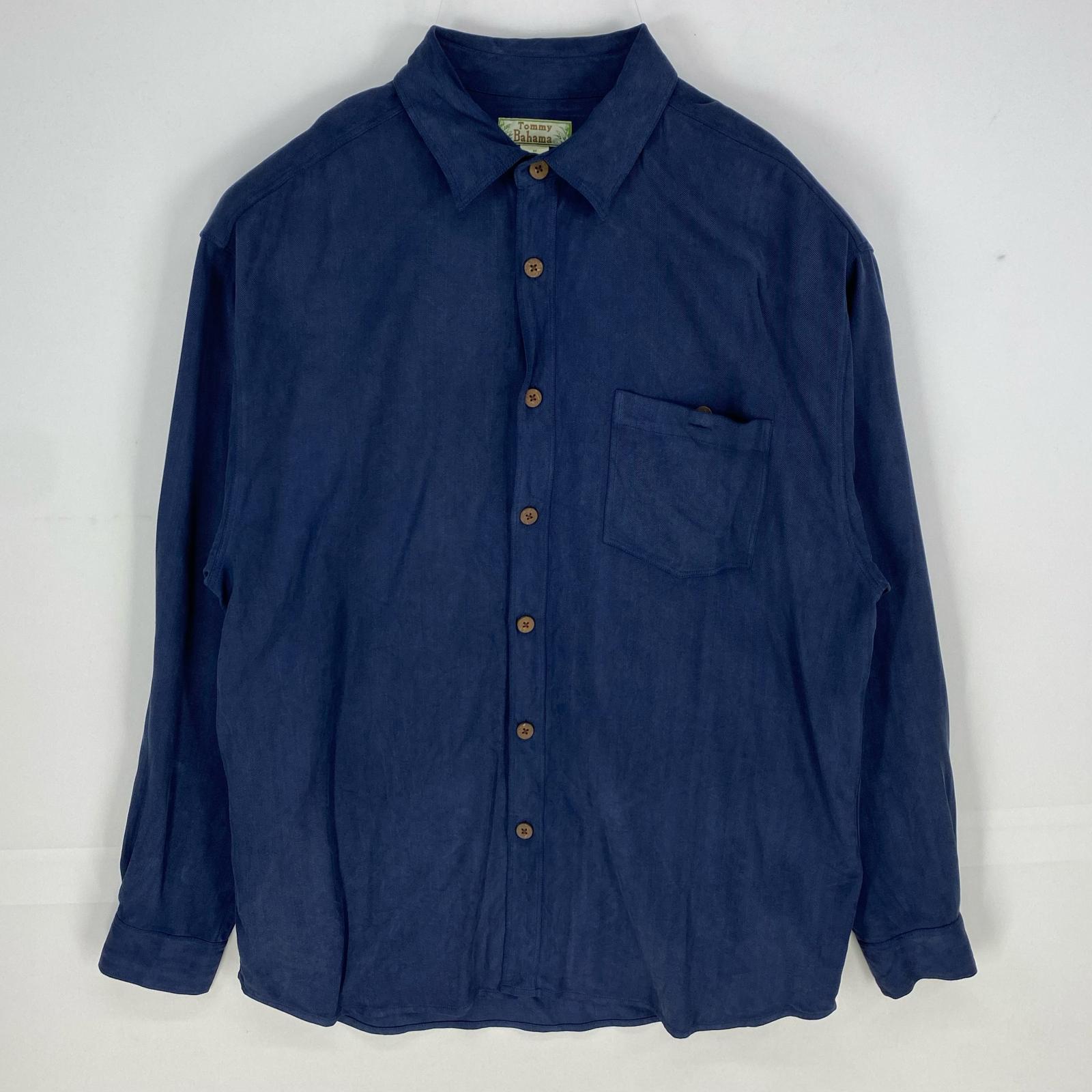 管理番号 STA0009812 ブランド トミーバハマ / TOMMY BAHAMA 対象 メンズ カラー ネイビー系 柄 無地 季節・シーズン オールシーズン 生産国 中国 素材 シルク100% 表記サイズ M 肩幅 約55cm 着丈 約78cm 身幅 約59cm 袖丈 約60cm 採寸注意 採寸データは全て平置き採寸で図っております。ウエスト、胸囲、渡り、裾幅などの実寸は2倍の長さとなります。 海外規格の商品が多いため必ず採寸データを参考にご購入お願いします。 ランク B 全体的に多少の細かな傷や使用感はあるが目立つダメージのない商品 ※商品のダメージ詳細は画像にてご確認ください。 ※USEDですので使用感などございますが、まだまだご愛用していただけます。 古着という事をご理解の上ご注文よろしくお願いします。 状態は当社独自の基準です。 ※ダメージ箇所は文面で表しきれない場合や記入漏れを防ぐため基本は記入しておりません。必ず撮影している画像で商品状態の判断をお願いします。中には見落としがある場合がございますのでご理解の上ご購入よろしくお願いします。 注意点 ・出品商品は海外から輸入した中古品になります。 ・当ショップでは海外製品の古着を販売しているという特性上、同じ表記サイズであっても、日本規格製品と海外規格製品でサイズ感が異なる場合があります。 また、長年の使用・洗濯による縮みが発生している場合があり、タグに表記されているサイズ感とは異なる場合があります。 その他、「ブランド」によってサイズ感が異なる可能性があります。 ・表記サイズについて、省略して記載をすることがあります。 例）タグ表示：LT、L/G　⇒　商品ページの【サイズ表記】項目：L ・サイズ確認を行う際は、【表記サイズ】と併せて弊社基準の【実寸サイズ】と【タグ画像】による確認をお願いいたします。 ※サイズ違いによる返品・返金はお受けいたしませんので、ご自身でサイズを確認してからご購入をお願いいたします。 ・中古品になりますので、商品によって傷や汚れやシミダメージなど使用感など含まれる場合があります。 必ず商品の説明、状態、画像を十分ご確認の上購入をよろしくお願いいたします。 ・画像では照明などで色の識別が少し違う風合いで映る場合があります。 ・1点のご購入から送料無料になります。 発送方法は佐川急便のいずれかで発送になります。 ・飛脚宅急便 ・ゆうパケット