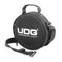 楽器種別：新品レコード・CD・その他DJ機材用ケース/UDG 商品一覧＞＞レコード・CD・その他DJ機材用ケース【〜10，000円】 商品一覧＞＞楽器・機材好きが集まる! イケベの鍵盤＆DTM・REC専門店です！U9950BL ヘッドフォンバッグ Black UDG DJ機器 DJ用ケース・バッグ商品説明UDG U9950ヘッドフォンバッグは、ヘッドフォンを運ぶための上質なバリスティックナイロン製バッグです。ヘッドフォンはもちろん、USBメモリ、SDカード、外付けハードディスク、携帯電話、ケーブル、名刺、クレジットカードなどあらゆるアクセサリが収納可能です。また、ハンドグリップと、長さ調整および取り外し可能なショルダーストラップが付属しています。UDG DIGI ヘッドフォンバッグは、USBメモリなどポータブルデバイスも持ち歩く現代のDJに最適です。【主な仕様】・対応機種折りたたみ可能なヘッドフォン全般・カラーブラック・外寸：22 x 22 x 9 cm・内寸：21 x 21 x 8 cm・重量：0.35kg・素材：撥水バリスティックナイロン1680D・備考収納　USBメモリ、SDカード、外付けハードディスク、携帯電話、ケーブル、名刺、クレジットカードなど※画像に含まれるヘッドフォン、スマートフォン、タブレット、USBメモリなどは商品に含まれません。※店頭、または通信販売にて売却後、敏速な削除は心掛けておりますが、web上から削除をする際どうしてもタイムラグが発生してしまいます。万が一商品が売切れてしまう場合もございますので予めご了承ください。イケベカテゴリ_DJ機器_レコード・CD・その他DJ機材用ケース_UDG_新品 JAN:8717228277504 登録日:2021/05/03 DJ関連