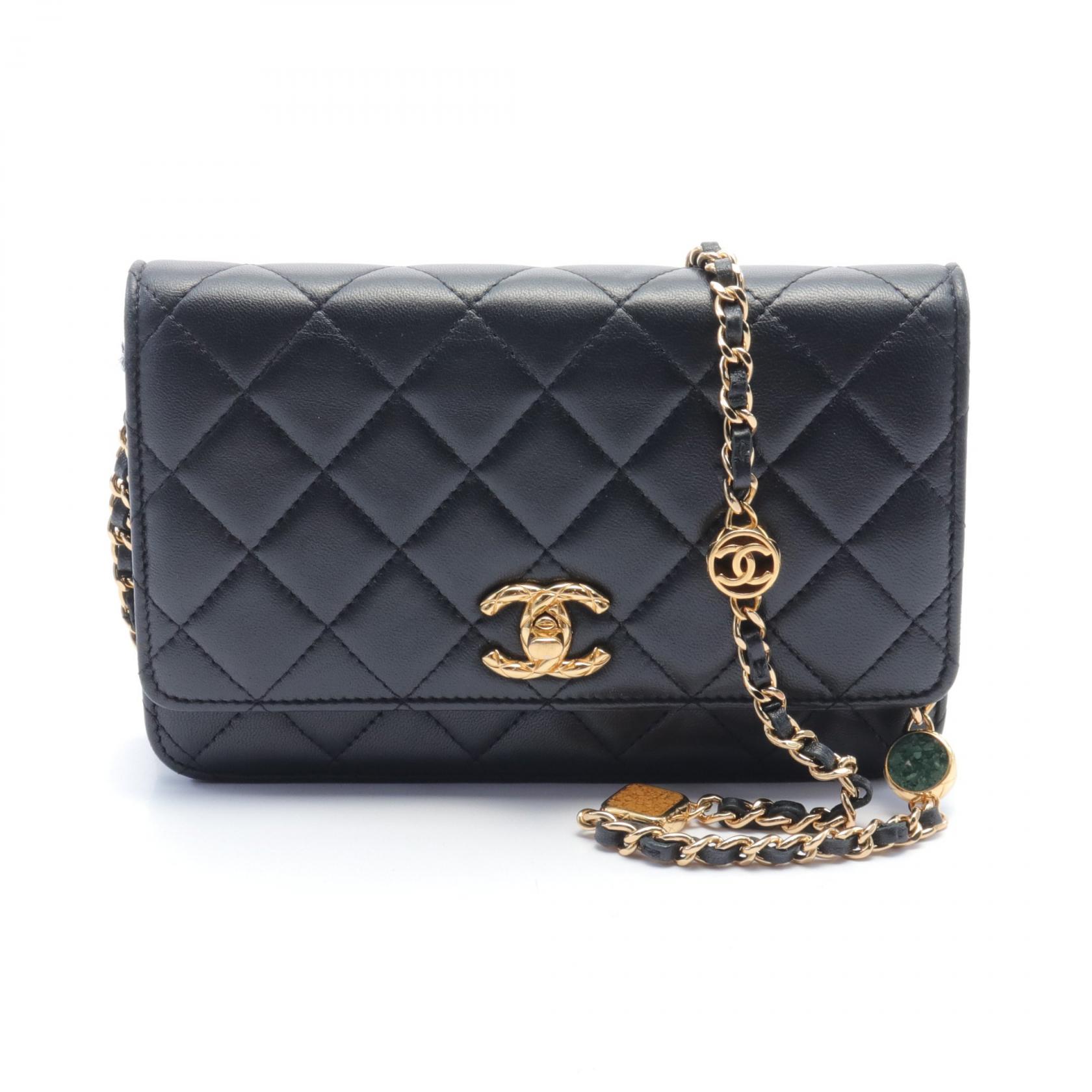 シャネル CHANEL マトラッセ ショルダーバッグ バッグ ラムスキン ブラック系 AP3413 【中古】