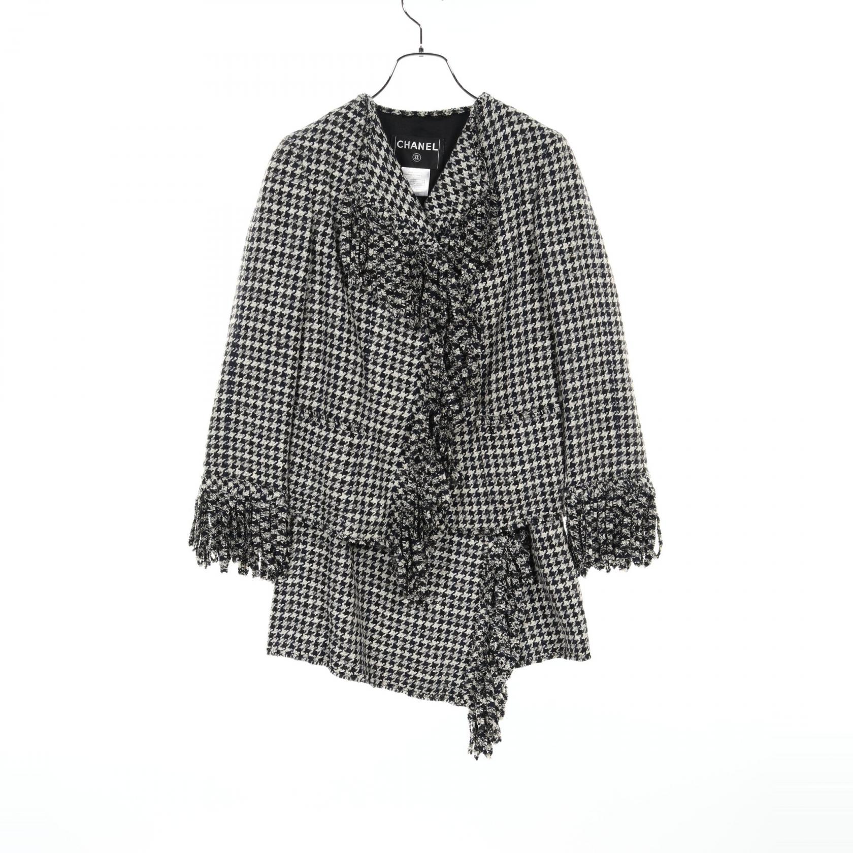 【20%OFFクーポン対象11/20 20時〜11/27 1:59 】シャネル CHANEL スーツ 衣料品 シルク ファブリック ウール ホワイト系 / ブラ...