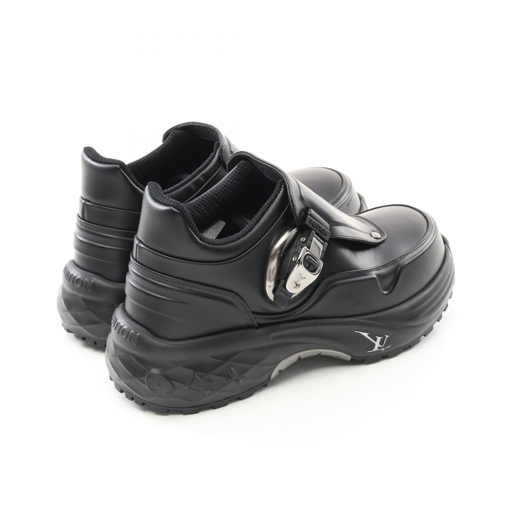 ルイ・ヴィトン LOUIS VUITTON LVディスカバリー ライン スニーカー 靴 レザー ブラック系 【中古】