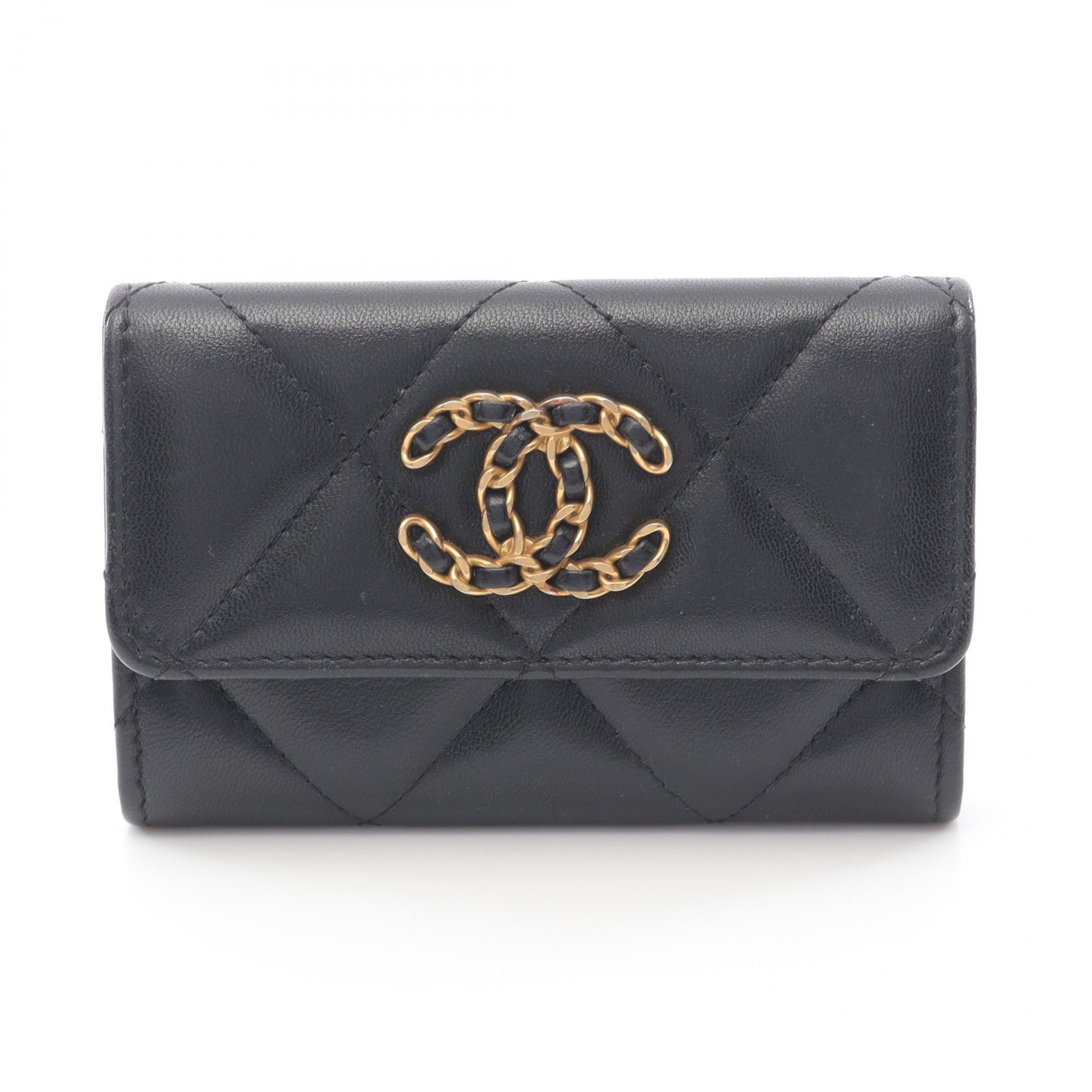 【CCロゴの存在感♢】CHANEL 19 ミニ財布*カードケース 楽天市場】chanel 19 カードケースの通販