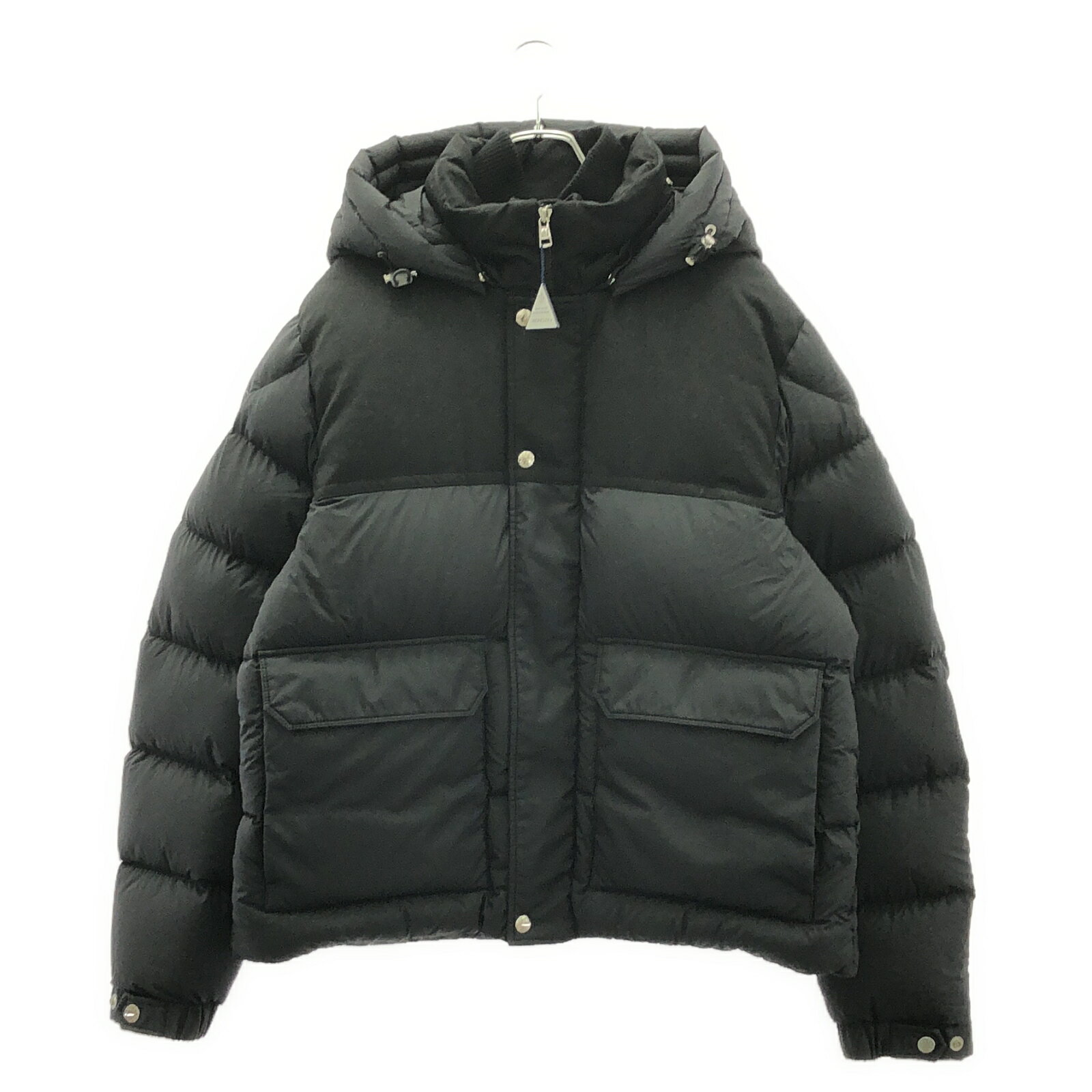 モンクレール MONCLER ダウンジャケット ダウンジャケット 衣料品 アウター ナイロン ブラック系 【中古】