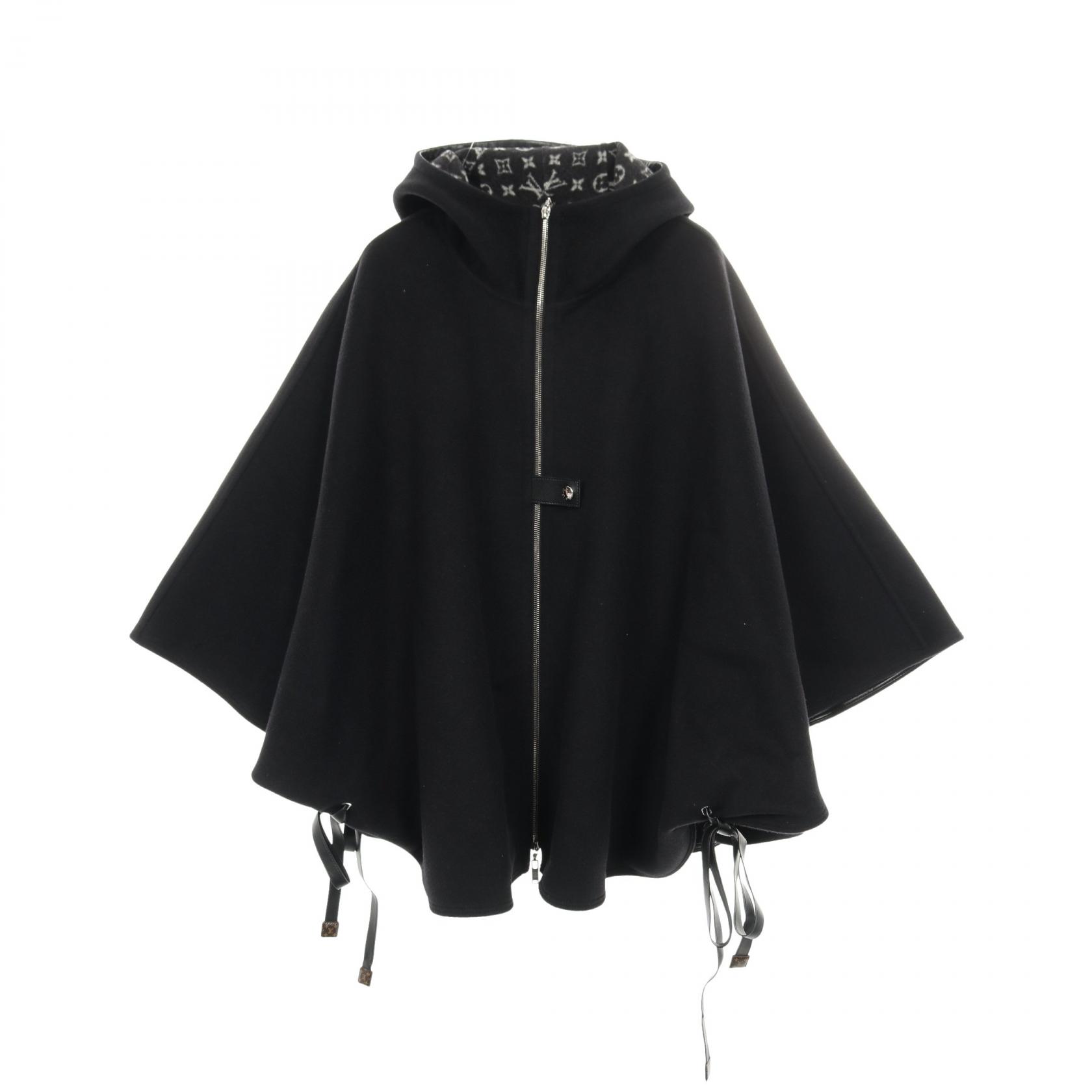ルイ・ヴィトン LOUIS VUITTON モノグラム ポンチョ 衣料品 アウター ウール ブラック系 FIC017QWE 【中古】