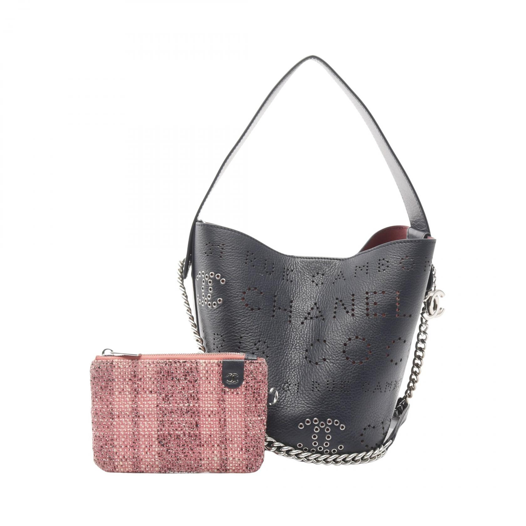 シャネル CHANEL パンチングロゴ ココマーク ショルダーバッグ バッグ レザー ネイビー系 【中古】