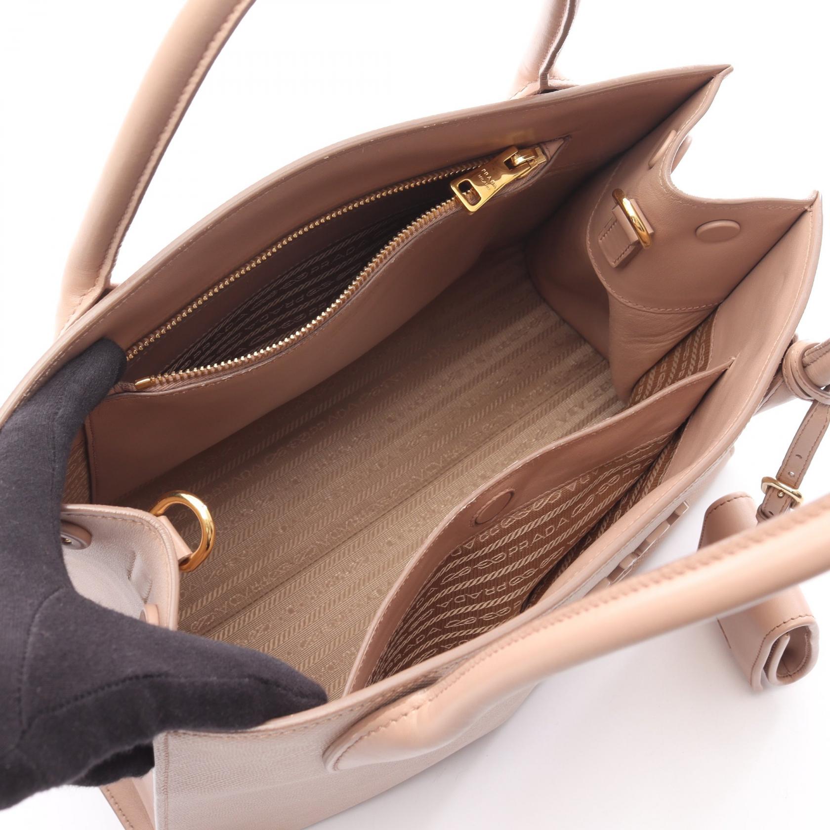 プラダ PRADA SAFFIANO CUIR C モノクローム ハンドバッグ バッグ サフィアーノレザー ピンク系 【中古】