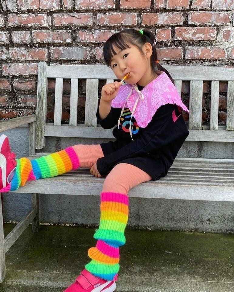 ネオンレッグウォーマー ネオンレインボーレッグウォーマー 韓国子供服 ネオン ネオンカラー カラフル カラフルカラー 姉妹おそろい 新作入荷 兄弟おそろい おそろいコーデ ダンスファッション Reco H0069 ルーズソックス 派手 ダンス衣装 蛍光 レインボー ダンス