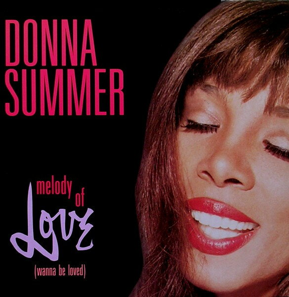 ・アーティスト Donna Summer ・タイトル Melody Of Love (Wanna Be Loved) ・レーベル・型番 Mercury, PolyGram MERX418 ・フォーマット 12インチレコード ・コンディション(盤) 良い (VG+) ・コンディション(ジャケット) 可 (VG) ・コンディション(帯) オビなし ・特記事項 【カバーにテープ付着】 サンプル画像です。実際の商品の画像ではありません 商品写真はバーコード/カタログ番号に対応したサンプル画像ですので、お送りする商品の画像ではありません。帯やライナーなどの付属品は、特記事項に記載されている場合のみ含まれます。プロモやカラーレコードなどの仕様についても、該当する場合のみ特記事項に記載しています。 【ご購入前に必ずご確認ください】 ・本店サイト(www.recordcity.jp)とは価格、送料が違います ・本店サイト、その他支店のオーダーとは同梱発送できません ・注文確定後に別の注文を頂いた場合、注文同士の同梱は致しかねます。 ・別倉庫から発送しているため、店頭受け渡しは対応しておりません ・一部商品は他の通販サイトでも販売しているため、ご注文のタイミングによっては商品のご用意ができない場合がございます。 ・土日祝日はお休みです 金曜・祝前日9時以降のご連絡またはご入金は、返答または発送が週明け・祝日明けに順次対応となります。 ・ご購入後のキャンセル不可 ご購入後のキャンセルはいかなる理由においてもお受けできません。ご了承の上、ご購入くださいませ。 ・日本郵便(ゆうパック/ゆうメール)によるお届けになります。 ・中古品であることをご理解ください 当ストアでは中古商品を主に販売しております。中古品であることをご理解の上ご購入ください。また、一部商品はRecordCityオンラインストアで試聴可能です。 ・返品について お客様のご都合による返品は一切承っておりません。 表記の内容と実際の商品に相違がある場合、また針飛び等で返品・返金をご希望される場合は、商品の到着後1週間以内にご連絡ください。商品の返送をこちらで確認後、キャンセル・返金を行います。 コンディションVG以下の商品は返品できません。プレイに影響のない表面のこすれ傷、プレス起因のノイズ盤は返品の対象外です。 【コンディション表記】 ・ほぼ新品(M-)(Like New) 完全な新品。未使用。当店ではほぼ使用しません ・非常に良い(EX)(Excellent) 中古盤として美品な状態。わずかな経年を感じるものの傷みを感じさせない、当店基準で最高の状態 ・良い(VG+)(Very Good Plus) 丁寧に扱われた中古品で、軽い使用感がみられる。 ・可(VG)(Acceptable) 使い込まれた中古品で、「良い」よりもさらに使用感がみられる。 ・悪い(VG-)(Bad) 状態が悪いアイテム。使用の保障はなく、再生不可、針飛び、目立つノイズがあるかもしれない。状態によるクレーム不可。返品不可。 ・非常に悪い(G)(Very Bad) 「悪い」よりさらに状態が悪いアイテム。使用の保障はなく、再生不可、針飛び、目立つノイズがあるかもしれない。状態によるクレーム不可。返品不可。 ・ジャンク(Fair)(Junk/Fair) 割れている、反っている、水ダメージがある、カビ、ジャケットが分離している、ひどい書き込み、ひどい擦れなど最低の状態。使用の保障はなく、再生不可、針飛び、目立つノイズがあるかもしれない。状態によるクレーム不可。返品不可。 ・ジャンク(Poor)(Junk/Poor) 割れている、反っている、水ダメージがある、カビ、ジャケットが分離している、ひどい書き込み、ひどい擦れなど最低の状態。使用の保障はなく、再生不可、針飛び、目立つノイズがあるかもしれない。状態によるクレーム不可。返品不可。