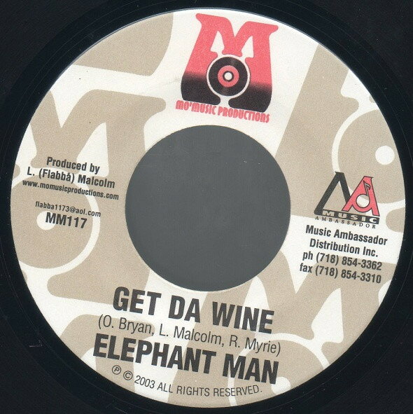 ・アーティスト Elephant Man / Bling Dawg ・タイトル Get Da Wine / Beat Him Up ・レーベル・型番 Mo' Music Productions, Mo' Music Productions MM117,MM118 ・フォーマット 7" ・コンディション(盤) 良い (VG+) ・コンディション(ジャケット) ・コンディション(帯) オビなし ・特記事項 サンプル画像です。実際の商品の画像ではありません 商品写真はバーコード/カタログ番号に対応したサンプル画像ですので、お送りする商品の画像ではありません。帯やライナーなどの付属品は、特記事項に記載されている場合のみ含まれます。プロモやカラーレコードなどの仕様についても、該当する場合のみ特記事項に記載しています。 【ご購入前に必ずご確認ください】 ・本店サイト(www.recordcity.jp)とは価格、送料が違います ・本店サイト、その他支店のオーダーとは同梱発送できません ・注文確定後に別の注文を頂いた場合、注文同士の同梱は致しかねます。 ・別倉庫から発送しているため、店頭受け渡しは対応しておりません ・一部商品は他の通販サイトでも販売しているため、ご注文のタイミングによっては商品のご用意ができない場合がございます。 ・土日祝日はお休みです 金曜・祝前日9時以降のご連絡またはご入金は、返答または発送が週明け・祝日明けに順次対応となります。 ・ご購入後のキャンセル不可 ご購入後のキャンセルはいかなる理由においてもお受けできません。ご了承の上、ご購入くださいませ。 ・日本郵便(ゆうパック/ゆうメール)によるお届けになります。 ・中古品であることをご理解ください 当ストアでは中古商品を主に販売しております。中古品であることをご理解の上ご購入ください。また、一部商品はRecordCityオンラインストアで試聴可能です。 ・返品について お客様のご都合による返品は一切承っておりません。 表記の内容と実際の商品に相違がある場合、また針飛び等で返品・返金をご希望される場合は、商品の到着後1週間以内にご連絡ください。商品の返送をこちらで確認後、キャンセル・返金を行います。 コンディションVG以下の商品は返品できません。プレイに影響のない表面のこすれ傷、プレス起因のノイズ盤は返品の対象外です。 【コンディション表記】 ・ほぼ新品(M-)(Like New) 完全な新品。未使用。当店ではほぼ使用しません ・非常に良い(EX)(Excellent) 中古盤として美品な状態。わずかな経年を感じるものの傷みを感じさせない、当店基準で最高の状態 ・良い(VG+)(Very Good Plus) 丁寧に扱われた中古品で、軽い使用感がみられる。 ・可(VG)(Acceptable) 使い込まれた中古品で、「良い」よりもさらに使用感がみられる。 ・悪い(VG-)(Bad) 状態が悪いアイテム。使用の保障はなく、再生不可、針飛び、目立つノイズがあるかもしれない。状態によるクレーム不可。返品不可。 ・非常に悪い(G)(Very Bad) 「悪い」よりさらに状態が悪いアイテム。使用の保障はなく、再生不可、針飛び、目立つノイズがあるかもしれない。状態によるクレーム不可。返品不可。 ・ジャンク(Fair)(Junk/Fair) 割れている、反っている、水ダメージがある、カビ、ジャケットが分離している、ひどい書き込み、ひどい擦れなど最低の状態。使用の保障はなく、再生不可、針飛び、目立つノイズがあるかもしれない。状態によるクレーム不可。返品不可。 ・ジャンク(Poor)(Junk/Poor) 割れている、反っている、水ダメージがある、カビ、ジャケットが分離している、ひどい書き込み、ひどい擦れなど最低の状態。使用の保障はなく、再生不可、針飛び、目立つノイズがあるかもしれない。状態によるクレーム不可。返品不可。