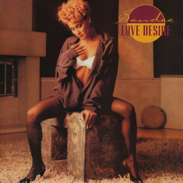 ・アーティスト Sandee ・タイトル Love Desire ・レーベル・型番 Fever Records, Rush Associated Labels, Columbia 4473754 ・フォーマット 12" ・コンディション(盤) 良い (VG+) ・コンディション(ジャケット) 良い (VG+) ・コンディション(帯) オビなし ・特記事項 【盤汚れ】【シュリンク残し】 サンプル画像です。実際の商品の画像ではありません 商品写真はバーコード/カタログ番号に対応したサンプル画像ですので、お送りする商品の画像ではありません。帯やライナーなどの付属品は、特記事項に記載されている場合のみ含まれます。プロモやカラーレコードなどの仕様についても、該当する場合のみ特記事項に記載しています。 【ご購入前に必ずご確認ください】 ・本店サイト(www.recordcity.jp)とは価格、送料が違います ・本店サイト、その他支店のオーダーとは同梱発送できません ・注文確定後に別の注文を頂いた場合、注文同士の同梱は致しかねます。 ・別倉庫から発送しているため、店頭受け渡しは対応しておりません ・一部商品は他の通販サイトでも販売しているため、ご注文のタイミングによっては商品のご用意ができない場合がございます。 ・土日祝日はお休みです 金曜・祝前日9時以降のご連絡またはご入金は、返答または発送が週明け・祝日明けに順次対応となります。 ・ご購入後のキャンセル不可 ご購入後のキャンセルはいかなる理由においてもお受けできません。ご了承の上、ご購入くださいませ。 ・日本郵便(ゆうパック/ゆうメール)によるお届けになります。 ・中古品であることをご理解ください 当ストアでは中古商品を主に販売しております。中古品であることをご理解の上ご購入ください。また、一部商品はRecordCityオンラインストアで試聴可能です。 ・返品について お客様のご都合による返品は一切承っておりません。 表記の内容と実際の商品に相違がある場合、また針飛び等で返品・返金をご希望される場合は、商品の到着後1週間以内にご連絡ください。商品の返送をこちらで確認後、キャンセル・返金を行います。 コンディションVG以下の商品は返品できません。プレイに影響のない表面のこすれ傷、プレス起因のノイズ盤は返品の対象外です。 【コンディション表記】 ・ほぼ新品(M-)(Like New) 完全な新品。未使用。当店ではほぼ使用しません ・非常に良い(EX)(Excellent) 中古盤として美品な状態。わずかな経年を感じるものの傷みを感じさせない、当店基準で最高の状態 ・良い(VG+)(Very Good Plus) 丁寧に扱われた中古品で、軽い使用感がみられる。 ・可(VG)(Acceptable) 使い込まれた中古品で、「良い」よりもさらに使用感がみられる。 ・悪い(VG-)(Bad) 状態が悪いアイテム。使用の保障はなく、再生不可、針飛び、目立つノイズがあるかもしれない。状態によるクレーム不可。返品不可。 ・非常に悪い(G)(Very Bad) 「悪い」よりさらに状態が悪いアイテム。使用の保障はなく、再生不可、針飛び、目立つノイズがあるかもしれない。状態によるクレーム不可。返品不可。 ・ジャンク(Fair)(Junk/Fair) 割れている、反っている、水ダメージがある、カビ、ジャケットが分離している、ひどい書き込み、ひどい擦れなど最低の状態。使用の保障はなく、再生不可、針飛び、目立つノイズがあるかもしれない。状態によるクレーム不可。返品不可。 ・ジャンク(Poor)(Junk/Poor) 割れている、反っている、水ダメージがある、カビ、ジャケットが分離している、ひどい書き込み、ひどい擦れなど最低の状態。使用の保障はなく、再生不可、針飛び、目立つノイズがあるかもしれない。状態によるクレーム不可。返品不可。