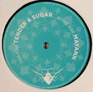 ・アーティスト David K ・タイトル Tender & Sugar ・レーベル・型番 Cocoon Recordings COR12032 ・フォーマット 12インチレコード ・コンディション(盤) 可 (VG) ・コンディション(ジャケット) プレインカバー（元ジャケット／カバー無し） ・コンディション(帯) オビなし ・特記事項 【盤に浅い跡】 サンプル画像です。実際の商品の画像ではありません 商品写真はバーコード/カタログ番号に対応したサンプル画像ですので、お送りする商品の画像ではありません。帯やライナーなどの付属品は、特記事項に記載されている場合のみ含まれます。プロモやカラーレコードなどの仕様についても、該当する場合のみ特記事項に記載しています。 【ご購入前に必ずご確認ください】 ・本店サイト(www.recordcity.jp)とは価格、送料が違います ・本店サイト、その他支店のオーダーとは同梱発送できません ・注文確定後に別の注文を頂いた場合、注文同士の同梱は致しかねます。 ・別倉庫から発送しているため、店頭受け渡しは対応しておりません ・一部商品は他の通販サイトでも販売しているため、ご注文のタイミングによっては商品のご用意ができない場合がございます。 ・土日祝日はお休みです 金曜・祝前日9時以降のご連絡またはご入金は、返答または発送が週明け・祝日明けに順次対応となります。 ・ご購入後のキャンセル不可 ご購入後のキャンセルはいかなる理由においてもお受けできません。ご了承の上、ご購入くださいませ。 ・日本郵便(ゆうパック/ゆうメール)によるお届けになります。 ・中古品であることをご理解ください 当ストアでは中古商品を主に販売しております。中古品であることをご理解の上ご購入ください。また、一部商品はRecordCityオンラインストアで試聴可能です。 ・返品について お客様のご都合による返品は一切承っておりません。 表記の内容と実際の商品に相違がある場合、また針飛び等で返品・返金をご希望される場合は、商品の到着後1週間以内にご連絡ください。商品の返送をこちらで確認後、キャンセル・返金を行います。 コンディションVG以下の商品は返品できません。プレイに影響のない表面のこすれ傷、プレス起因のノイズ盤は返品の対象外です。 【コンディション表記】 ・ほぼ新品(M-)(Like New) 完全な新品。未使用。当店ではほぼ使用しません ・非常に良い(EX)(Excellent) 中古盤として美品な状態。わずかな経年を感じるものの傷みを感じさせない、当店基準で最高の状態 ・良い(VG+)(Very Good Plus) 丁寧に扱われた中古品で、軽い使用感がみられる。 ・可(VG)(Acceptable) 使い込まれた中古品で、「良い」よりもさらに使用感がみられる。 ・悪い(VG-)(Bad) 状態が悪いアイテム。使用の保障はなく、再生不可、針飛び、目立つノイズがあるかもしれない。状態によるクレーム不可。返品不可。 ・非常に悪い(G)(Very Bad) 「悪い」よりさらに状態が悪いアイテム。使用の保障はなく、再生不可、針飛び、目立つノイズがあるかもしれない。状態によるクレーム不可。返品不可。 ・ジャンク(Fair)(Junk/Fair) 割れている、反っている、水ダメージがある、カビ、ジャケットが分離している、ひどい書き込み、ひどい擦れなど最低の状態。使用の保障はなく、再生不可、針飛び、目立つノイズがあるかもしれない。状態によるクレーム不可。返品不可。 ・ジャンク(Poor)(Junk/Poor) 割れている、反っている、水ダメージがある、カビ、ジャケットが分離している、ひどい書き込み、ひどい擦れなど最低の状態。使用の保障はなく、再生不可、針飛び、目立つノイズがあるかもしれない。状態によるクレーム不可。返品不可。