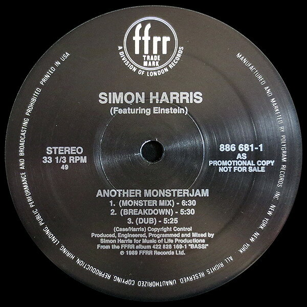 ・アーティスト Simon Harris ・タイトル Another Monster Jam / (I've Got Your) Pleasure Control ・レーベル・型番 FFRR 8866811 ・フォーマット 12" ・コンディション(盤) 良い (VG+) ・コンディション(ジャケット) プレインカバー（元ジャケット／カバー無し） ・コンディション(帯) オビなし ・特記事項 【ハイプステッカー】 サンプル画像です。実際の商品の画像ではありません 商品写真はバーコード/カタログ番号に対応したサンプル画像ですので、お送りする商品の画像ではありません。帯やライナーなどの付属品は、特記事項に記載されている場合のみ含まれます。プロモやカラーレコードなどの仕様についても、該当する場合のみ特記事項に記載しています。 【ご購入前に必ずご確認ください】 ・本店サイト(www.recordcity.jp)とは価格、送料が違います ・本店サイト、その他支店のオーダーとは同梱発送できません ・注文確定後に別の注文を頂いた場合、注文同士の同梱は致しかねます。 ・別倉庫から発送しているため、店頭受け渡しは対応しておりません ・一部商品は他の通販サイトでも販売しているため、ご注文のタイミングによっては商品のご用意ができない場合がございます。 ・土日祝日はお休みです 金曜・祝前日9時以降のご連絡またはご入金は、返答または発送が週明け・祝日明けに順次対応となります。 ・ご購入後のキャンセル不可 ご購入後のキャンセルはいかなる理由においてもお受けできません。ご了承の上、ご購入くださいませ。 ・日本郵便(ゆうパック/ゆうメール)によるお届けになります。 ・中古品であることをご理解ください 当ストアでは中古商品を主に販売しております。中古品であることをご理解の上ご購入ください。また、一部商品はRecordCityオンラインストアで試聴可能です。 ・返品について お客様のご都合による返品は一切承っておりません。 表記の内容と実際の商品に相違がある場合、また針飛び等で返品・返金をご希望される場合は、商品の到着後1週間以内にご連絡ください。商品の返送をこちらで確認後、キャンセル・返金を行います。 コンディションVG以下の商品は返品できません。プレイに影響のない表面のこすれ傷、プレス起因のノイズ盤は返品の対象外です。 【コンディション表記】 ・ほぼ新品(M-)(Like New) 完全な新品。未使用。当店ではほぼ使用しません ・非常に良い(EX)(Excellent) 中古盤として美品な状態。わずかな経年を感じるものの傷みを感じさせない、当店基準で最高の状態 ・良い(VG+)(Very Good Plus) 丁寧に扱われた中古品で、軽い使用感がみられる。 ・可(VG)(Acceptable) 使い込まれた中古品で、「良い」よりもさらに使用感がみられる。 ・悪い(VG-)(Bad) 状態が悪いアイテム。使用の保障はなく、再生不可、針飛び、目立つノイズがあるかもしれない。状態によるクレーム不可。返品不可。 ・非常に悪い(G)(Very Bad) 「悪い」よりさらに状態が悪いアイテム。使用の保障はなく、再生不可、針飛び、目立つノイズがあるかもしれない。状態によるクレーム不可。返品不可。 ・ジャンク(Fair)(Junk/Fair) 割れている、反っている、水ダメージがある、カビ、ジャケットが分離している、ひどい書き込み、ひどい擦れなど最低の状態。使用の保障はなく、再生不可、針飛び、目立つノイズがあるかもしれない。状態によるクレーム不可。返品不可。 ・ジャンク(Poor)(Junk/Poor) 割れている、反っている、水ダメージがある、カビ、ジャケットが分離している、ひどい書き込み、ひどい擦れなど最低の状態。使用の保障はなく、再生不可、針飛び、目立つノイズがあるかもしれない。状態によるクレーム不可。返品不可。