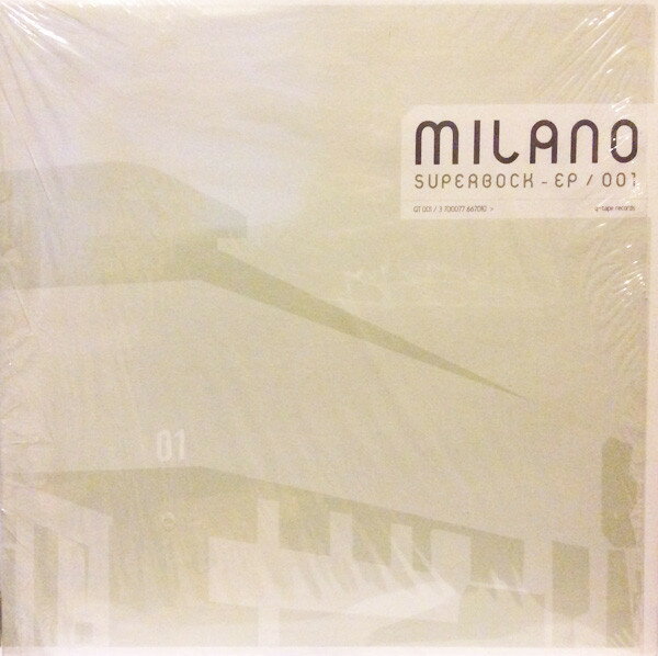 ・アーティスト Milano ・タイトル Superbock ・レーベル・型番 Q-Tape Records QT001 ・フォーマット 12インチレコード ・コンディション(盤) 可 (VG) ・コンディション(ジャケット) 良い (VG+) ・コンディション(帯) オビなし ・特記事項 【盤に目立ったキズ】 サンプル画像です。実際の商品の画像ではありません 商品写真はバーコード/カタログ番号に対応したサンプル画像ですので、お送りする商品の画像ではありません。帯やライナーなどの付属品は、特記事項に記載されている場合のみ含まれます。プロモやカラーレコードなどの仕様についても、該当する場合のみ特記事項に記載しています。 【ご購入前に必ずご確認ください】 ・本店サイト(www.recordcity.jp)とは価格、送料が違います ・本店サイト、その他支店のオーダーとは同梱発送できません ・注文確定後に別の注文を頂いた場合、注文同士の同梱は致しかねます。 ・別倉庫から発送しているため、店頭受け渡しは対応しておりません ・一部商品は他の通販サイトでも販売しているため、ご注文のタイミングによっては商品のご用意ができない場合がございます。 ・土日祝日はお休みです 金曜・祝前日9時以降のご連絡またはご入金は、返答または発送が週明け・祝日明けに順次対応となります。 ・ご購入後のキャンセル不可 ご購入後のキャンセルはいかなる理由においてもお受けできません。ご了承の上、ご購入くださいませ。 ・日本郵便(ゆうパック/ゆうメール)によるお届けになります。 ・中古品であることをご理解ください 当ストアでは中古商品を主に販売しております。中古品であることをご理解の上ご購入ください。また、一部商品はRecordCityオンラインストアで試聴可能です。 ・返品について お客様のご都合による返品は一切承っておりません。 表記の内容と実際の商品に相違がある場合、また針飛び等で返品・返金をご希望される場合は、商品の到着後1週間以内にご連絡ください。商品の返送をこちらで確認後、キャンセル・返金を行います。 コンディションVG以下の商品は返品できません。プレイに影響のない表面のこすれ傷、プレス起因のノイズ盤は返品の対象外です。 【コンディション表記】 ・ほぼ新品(M-)(Like New) 完全な新品。未使用。当店ではほぼ使用しません ・非常に良い(EX)(Excellent) 中古盤として美品な状態。わずかな経年を感じるものの傷みを感じさせない、当店基準で最高の状態 ・良い(VG+)(Very Good Plus) 丁寧に扱われた中古品で、軽い使用感がみられる。 ・可(VG)(Acceptable) 使い込まれた中古品で、「良い」よりもさらに使用感がみられる。 ・悪い(VG-)(Bad) 状態が悪いアイテム。使用の保障はなく、再生不可、針飛び、目立つノイズがあるかもしれない。状態によるクレーム不可。返品不可。 ・非常に悪い(G)(Very Bad) 「悪い」よりさらに状態が悪いアイテム。使用の保障はなく、再生不可、針飛び、目立つノイズがあるかもしれない。状態によるクレーム不可。返品不可。 ・ジャンク(Fair)(Junk/Fair) 割れている、反っている、水ダメージがある、カビ、ジャケットが分離している、ひどい書き込み、ひどい擦れなど最低の状態。使用の保障はなく、再生不可、針飛び、目立つノイズがあるかもしれない。状態によるクレーム不可。返品不可。 ・ジャンク(Poor)(Junk/Poor) 割れている、反っている、水ダメージがある、カビ、ジャケットが分離している、ひどい書き込み、ひどい擦れなど最低の状態。使用の保障はなく、再生不可、針飛び、目立つノイズがあるかもしれない。状態によるクレーム不可。返品不可。