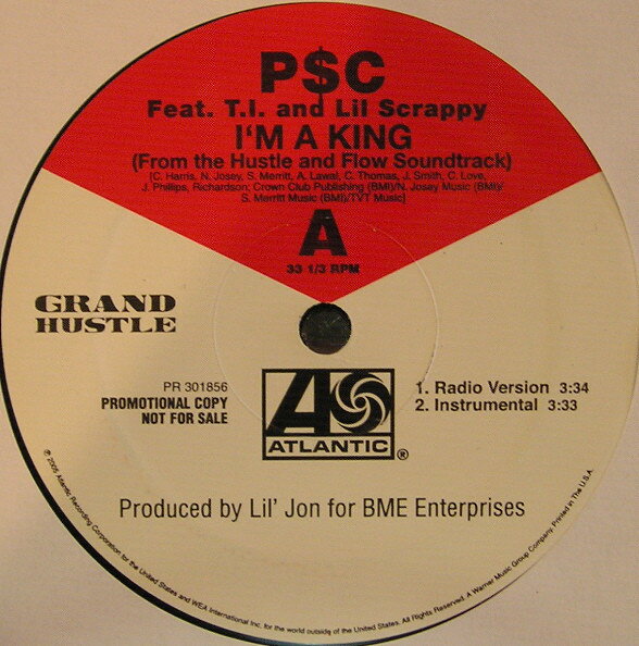・アーティスト P$C, T.I. & Lil' Scrappy ・タイトル I'm A King ・レーベル・型番 Atlantic PR301856 ・フォーマット 12" ・コンディション(盤) 非常に良い(EX) ・コンディション(ジャケット) プレインカバー（元ジャケット／カバー無し） ・コンディション(帯) オビなし ・特記事項 サンプル画像です。実際の商品の画像ではありません 商品写真はバーコード/カタログ番号に対応したサンプル画像ですので、お送りする商品の画像ではありません。帯やライナーなどの付属品は、特記事項に記載されている場合のみ含まれます。プロモやカラーレコードなどの仕様についても、該当する場合のみ特記事項に記載しています。 【ご購入前に必ずご確認ください】 ・本店サイト(www.recordcity.jp)とは価格、送料が違います ・本店サイト、その他支店のオーダーとは同梱発送できません ・注文確定後に別の注文を頂いた場合、注文同士の同梱は致しかねます。 ・別倉庫から発送しているため、店頭受け渡しは対応しておりません ・一部商品は他の通販サイトでも販売しているため、ご注文のタイミングによっては商品のご用意ができない場合がございます。 ・土日祝日はお休みです 金曜・祝前日9時以降のご連絡またはご入金は、返答または発送が週明け・祝日明けに順次対応となります。 ・ご購入後のキャンセル不可 ご購入後のキャンセルはいかなる理由においてもお受けできません。ご了承の上、ご購入くださいませ。 ・日本郵便(ゆうパック/ゆうメール)によるお届けになります。 ・中古品であることをご理解ください 当ストアでは中古商品を主に販売しております。中古品であることをご理解の上ご購入ください。また、一部商品はRecordCityオンラインストアで試聴可能です。 ・返品について お客様のご都合による返品は一切承っておりません。 表記の内容と実際の商品に相違がある場合、また針飛び等で返品・返金をご希望される場合は、商品の到着後1週間以内にご連絡ください。商品の返送をこちらで確認後、キャンセル・返金を行います。 コンディションVG以下の商品は返品できません。プレイに影響のない表面のこすれ傷、プレス起因のノイズ盤は返品の対象外です。 【コンディション表記】 ・ほぼ新品(M-)(Like New) 完全な新品。未使用。当店ではほぼ使用しません ・非常に良い(EX)(Excellent) 中古盤として美品な状態。わずかな経年を感じるものの傷みを感じさせない、当店基準で最高の状態 ・良い(VG+)(Very Good Plus) 丁寧に扱われた中古品で、軽い使用感がみられる。 ・可(VG)(Acceptable) 使い込まれた中古品で、「良い」よりもさらに使用感がみられる。 ・悪い(VG-)(Bad) 状態が悪いアイテム。使用の保障はなく、再生不可、針飛び、目立つノイズがあるかもしれない。状態によるクレーム不可。返品不可。 ・非常に悪い(G)(Very Bad) 「悪い」よりさらに状態が悪いアイテム。使用の保障はなく、再生不可、針飛び、目立つノイズがあるかもしれない。状態によるクレーム不可。返品不可。 ・ジャンク(Fair)(Junk/Fair) 割れている、反っている、水ダメージがある、カビ、ジャケットが分離している、ひどい書き込み、ひどい擦れなど最低の状態。使用の保障はなく、再生不可、針飛び、目立つノイズがあるかもしれない。状態によるクレーム不可。返品不可。 ・ジャンク(Poor)(Junk/Poor) 割れている、反っている、水ダメージがある、カビ、ジャケットが分離している、ひどい書き込み、ひどい擦れなど最低の状態。使用の保障はなく、再生不可、針飛び、目立つノイズがあるかもしれない。状態によるクレーム不可。返品不可。