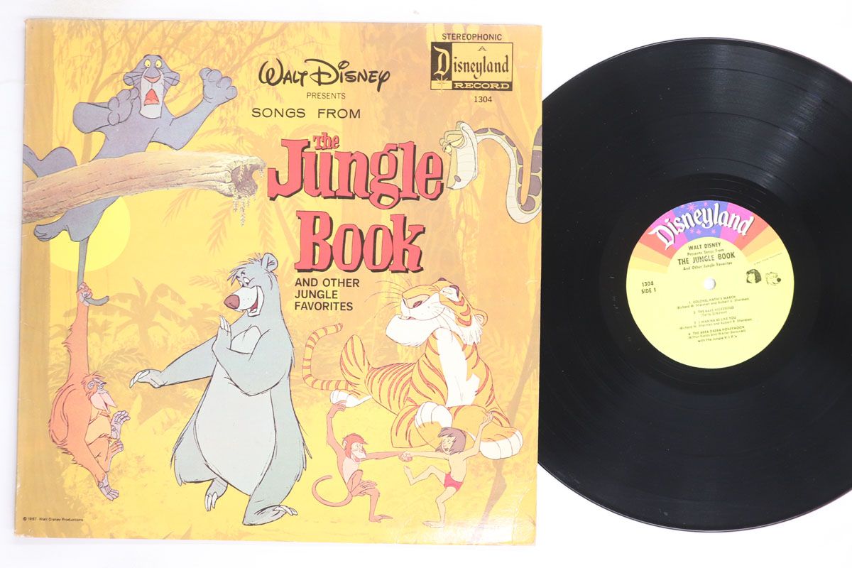 ・アーティスト OST, Walt Disney ・タイトル ジャングルブック Jungle Book ・レーベル・型番 DISNEYLAND 1304 ・フォーマット LPレコード ・コンディション(盤) 良い (VG+) ・コンディション(ジャケット) 良い (VG+) ・コンディション(帯) オビなし ・特記事項 【カバーにキズ/ダメージ】 実際に発送される商品の画像です 【ご購入前に必ずご確認ください】 ・本店サイト(www.recordcity.jp)とは価格、送料が違います ・本店サイト、その他支店のオーダーとは同梱発送できません ・注文確定後に別の注文を頂いた場合、注文同士の同梱は致しかねます。 ・別倉庫から発送しているため、店頭受け渡しは対応しておりません ・一部商品は他の通販サイトでも販売しているため、ご注文のタイミングによっては商品のご用意ができない場合がございます。 ・土日祝日はお休みです 金曜・祝前日9時以降のご連絡またはご入金は、返答または発送が週明け・祝日明けに順次対応となります。 ・ご購入後のキャンセル不可 ご購入後のキャンセルはいかなる理由においてもお受けできません。ご了承の上、ご購入くださいませ。 ・日本郵便(ゆうパック/ゆうメール)によるお届けになります。 ・中古品であることをご理解ください 当ストアでは中古商品を主に販売しております。中古品であることをご理解の上ご購入ください。また、一部商品はRecordCityオンラインストアで試聴可能です。 ・返品について お客様のご都合による返品は一切承っておりません。 表記の内容と実際の商品に相違がある場合、また針飛び等で返品・返金をご希望される場合は、商品の到着後1週間以内にご連絡ください。商品の返送をこちらで確認後、キャンセル・返金を行います。 コンディションVG以下の商品は返品できません。プレイに影響のない表面のこすれ傷、プレス起因のノイズ盤は返品の対象外です。 【コンディション表記】 ・ほぼ新品(M-)(Like New) 完全な新品。未使用。当店ではほぼ使用しません ・非常に良い(EX)(Excellent) 中古盤として美品な状態。わずかな経年を感じるものの傷みを感じさせない、当店基準で最高の状態 ・良い(VG+)(Very Good Plus) 丁寧に扱われた中古品で、軽い使用感がみられる。 ・可(VG)(Acceptable) 使い込まれた中古品で、「良い」よりもさらに使用感がみられる。 ・悪い(VG-)(Bad) 状態が悪いアイテム。使用の保障はなく、再生不可、針飛び、目立つノイズがあるかもしれない。状態によるクレーム不可。返品不可。 ・非常に悪い(G)(Very Bad) 「悪い」よりさらに状態が悪いアイテム。使用の保障はなく、再生不可、針飛び、目立つノイズがあるかもしれない。状態によるクレーム不可。返品不可。 ・ジャンク(Fair)(Junk/Fair) 割れている、反っている、水ダメージがある、カビ、ジャケットが分離している、ひどい書き込み、ひどい擦れなど最低の状態。使用の保障はなく、再生不可、針飛び、目立つノイズがあるかもしれない。状態によるクレーム不可。返品不可。 ・ジャンク(Poor)(Junk/Poor) 割れている、反っている、水ダメージがある、カビ、ジャケットが分離している、ひどい書き込み、ひどい擦れなど最低の状態。使用の保障はなく、再生不可、針飛び、目立つノイズがあるかもしれない。状態によるクレーム不可。返品不可。