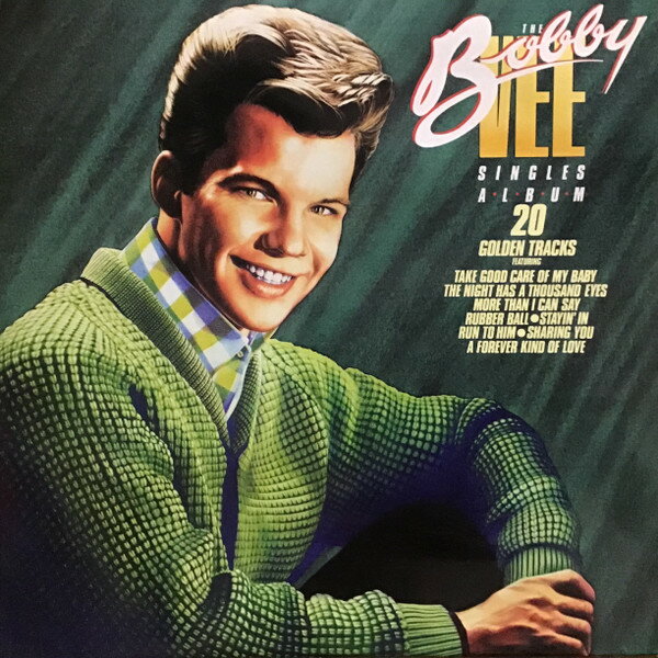 ・アーティスト Bobby Vee ・タイトル The Bobby Vee Singles Album ・レーベル・型番 United Artists Records UAG30253 ・フォーマット LPレコード ・コンディション(盤) 良い (VG+) ・コンディション(ジャケット) 良い (VG+) ・コンディション(帯) オビなし ・特記事項 サンプル画像です。実際の商品の画像ではありません 商品写真はバーコード/カタログ番号に対応したサンプル画像ですので、お送りする商品の画像ではありません。帯やライナーなどの付属品は、特記事項に記載されている場合のみ含まれます。プロモやカラーレコードなどの仕様についても、該当する場合のみ特記事項に記載しています。 【ご購入前に必ずご確認ください】 ・本店サイト(www.recordcity.jp)とは価格、送料が違います ・本店サイト、その他支店のオーダーとは同梱発送できません ・注文確定後に別の注文を頂いた場合、注文同士の同梱は致しかねます。 ・別倉庫から発送しているため、店頭受け渡しは対応しておりません ・一部商品は他の通販サイトでも販売しているため、ご注文のタイミングによっては商品のご用意ができない場合がございます。 ・土日祝日はお休みです 金曜・祝前日9時以降のご連絡またはご入金は、返答または発送が週明け・祝日明けに順次対応となります。 ・ご購入後のキャンセル不可 ご購入後のキャンセルはいかなる理由においてもお受けできません。ご了承の上、ご購入くださいませ。 ・日本郵便(ゆうパック/ゆうメール)によるお届けになります。 ・中古品であることをご理解ください 当ストアでは中古商品を主に販売しております。中古品であることをご理解の上ご購入ください。また、一部商品はRecordCityオンラインストアで試聴可能です。 ・返品について お客様のご都合による返品は一切承っておりません。 表記の内容と実際の商品に相違がある場合、また針飛び等で返品・返金をご希望される場合は、商品の到着後1週間以内にご連絡ください。商品の返送をこちらで確認後、キャンセル・返金を行います。 コンディションVG以下の商品は返品できません。プレイに影響のない表面のこすれ傷、プレス起因のノイズ盤は返品の対象外です。 【コンディション表記】 ・ほぼ新品(M-)(Like New) 完全な新品。未使用。当店ではほぼ使用しません ・非常に良い(EX)(Excellent) 中古盤として美品な状態。わずかな経年を感じるものの傷みを感じさせない、当店基準で最高の状態 ・良い(VG+)(Very Good Plus) 丁寧に扱われた中古品で、軽い使用感がみられる。 ・可(VG)(Acceptable) 使い込まれた中古品で、「良い」よりもさらに使用感がみられる。 ・悪い(VG-)(Bad) 状態が悪いアイテム。使用の保障はなく、再生不可、針飛び、目立つノイズがあるかもしれない。状態によるクレーム不可。返品不可。 ・非常に悪い(G)(Very Bad) 「悪い」よりさらに状態が悪いアイテム。使用の保障はなく、再生不可、針飛び、目立つノイズがあるかもしれない。状態によるクレーム不可。返品不可。 ・ジャンク(Fair)(Junk/Fair) 割れている、反っている、水ダメージがある、カビ、ジャケットが分離している、ひどい書き込み、ひどい擦れなど最低の状態。使用の保障はなく、再生不可、針飛び、目立つノイズがあるかもしれない。状態によるクレーム不可。返品不可。 ・ジャンク(Poor)(Junk/Poor) 割れている、反っている、水ダメージがある、カビ、ジャケットが分離している、ひどい書き込み、ひどい擦れなど最低の状態。使用の保障はなく、再生不可、針飛び、目立つノイズがあるかもしれない。状態によるクレーム不可。返品不可。