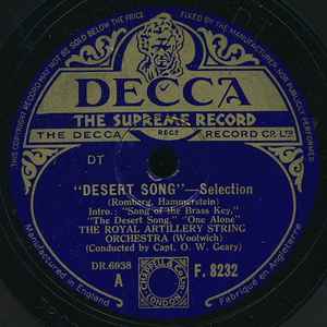 ・アーティスト Royal Artillery String Orchestra ・タイトル Desert Song - Selection ・レーベル・型番 Decca F8232 ・フォーマット 78RPM/SP ・コンディション(盤) 非常に良い(EX) ・コンディション(ジャケット) プレインカバー（元ジャケット／カバー無し） ・コンディション(帯) オビなし ・特記事項 【※再生コンディションによる返品不可】 サンプル画像です。実際の商品の画像ではありません 商品写真はバーコード/カタログ番号に対応したサンプル画像ですので、お送りする商品の画像ではありません。帯やライナーなどの付属品は、特記事項に記載されている場合のみ含まれます。プロモやカラーレコードなどの仕様についても、該当する場合のみ特記事項に記載しています。 【ご購入前に必ずご確認ください】 ・本店サイト(www.recordcity.jp)とは価格、送料が違います ・本店サイト、その他支店のオーダーとは同梱発送できません ・注文確定後に別の注文を頂いた場合、注文同士の同梱は致しかねます。 ・別倉庫から発送しているため、店頭受け渡しは対応しておりません ・一部商品は他の通販サイトでも販売しているため、ご注文のタイミングによっては商品のご用意ができない場合がございます。 ・土日祝日はお休みです 金曜・祝前日9時以降のご連絡またはご入金は、返答または発送が週明け・祝日明けに順次対応となります。 ・ご購入後のキャンセル不可 ご購入後のキャンセルはいかなる理由においてもお受けできません。ご了承の上、ご購入くださいませ。 ・日本郵便(ゆうパック/ゆうメール)によるお届けになります。 ・中古品であることをご理解ください 当ストアでは中古商品を主に販売しております。中古品であることをご理解の上ご購入ください。また、一部商品はRecordCityオンラインストアで試聴可能です。 ・返品について お客様のご都合による返品は一切承っておりません。 表記の内容と実際の商品に相違がある場合、また針飛び等で返品・返金をご希望される場合は、商品の到着後1週間以内にご連絡ください。商品の返送をこちらで確認後、キャンセル・返金を行います。 コンディションVG以下の商品は返品できません。プレイに影響のない表面のこすれ傷、プレス起因のノイズ盤は返品の対象外です。 【コンディション表記】 ・ほぼ新品(M-)(Like New) 完全な新品。未使用。当店ではほぼ使用しません ・非常に良い(EX)(Excellent) 中古盤として美品な状態。わずかな経年を感じるものの傷みを感じさせない、当店基準で最高の状態 ・良い(VG+)(Very Good Plus) 丁寧に扱われた中古品で、軽い使用感がみられる。 ・可(VG)(Acceptable) 使い込まれた中古品で、「良い」よりもさらに使用感がみられる。 ・悪い(VG-)(Bad) 状態が悪いアイテム。使用の保障はなく、再生不可、針飛び、目立つノイズがあるかもしれない。状態によるクレーム不可。返品不可。 ・非常に悪い(G)(Very Bad) 「悪い」よりさらに状態が悪いアイテム。使用の保障はなく、再生不可、針飛び、目立つノイズがあるかもしれない。状態によるクレーム不可。返品不可。 ・ジャンク(Fair)(Junk/Fair) 割れている、反っている、水ダメージがある、カビ、ジャケットが分離している、ひどい書き込み、ひどい擦れなど最低の状態。使用の保障はなく、再生不可、針飛び、目立つノイズがあるかもしれない。状態によるクレーム不可。返品不可。 ・ジャンク(Poor)(Junk/Poor) 割れている、反っている、水ダメージがある、カビ、ジャケットが分離している、ひどい書き込み、ひどい擦れなど最低の状態。使用の保障はなく、再生不可、針飛び、目立つノイズがあるかもしれない。状態によるクレーム不可。返品不可。