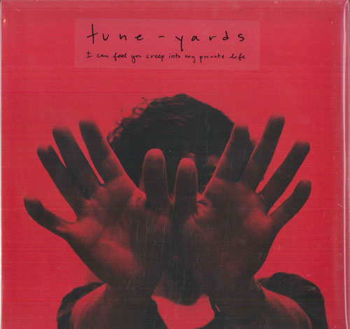 ・アーティスト Tune-Yards ・タイトル I Can Feel You Creep Into My Private Life ・レーベル・型番 4AD 4AD0052LPE ・フォーマット LP ・コンディション(盤) 新品 (M) ・コンディション(ジャケット) ・コンディション(帯) オビなし ・特記事項 【クリア盤】 サンプル画像です。実際の商品の画像ではありません 商品写真はバーコード/カタログ番号に対応したサンプル画像ですので、お送りする商品の画像ではありません。帯やライナーなどの付属品は、特記事項に記載されている場合のみ含まれます。プロモやカラーレコードなどの仕様についても、該当する場合のみ特記事項に記載しています。 【ご購入前に必ずご確認ください】 ・本店サイト(www.recordcity.jp)とは価格、送料が違います ・本店サイト、その他支店のオーダーとは同梱発送できません ・注文確定後に別の注文を頂いた場合、注文同士の同梱は致しかねます。 ・別倉庫から発送しているため、店頭受け渡しは対応しておりません ・一部商品は他の通販サイトでも販売しているため、ご注文のタイミングによっては商品のご用意ができない場合がございます。 ・土日祝日はお休みです 金曜・祝前日9時以降のご連絡またはご入金は、返答または発送が週明け・祝日明けに順次対応となります。 ・ご購入後のキャンセル不可 ご購入後のキャンセルはいかなる理由においてもお受けできません。ご了承の上、ご購入くださいませ。 ・日本郵便(ゆうパック/ゆうメール)によるお届けになります。 ・中古品であることをご理解ください 当ストアでは中古商品を主に販売しております。中古品であることをご理解の上ご購入ください。また、一部商品はRecordCityオンラインストアで試聴可能です。 ・返品について お客様のご都合による返品は一切承っておりません。 表記の内容と実際の商品に相違がある場合、また針飛び等で返品・返金をご希望される場合は、商品の到着後1週間以内にご連絡ください。商品の返送をこちらで確認後、キャンセル・返金を行います。 コンディションVG以下の商品は返品できません。プレイに影響のない表面のこすれ傷、プレス起因のノイズ盤は返品の対象外です。 【コンディション表記】 ・ほぼ新品(M-)(Like New) 完全な新品。未使用。当店ではほぼ使用しません ・非常に良い(EX)(Excellent) 中古盤として美品な状態。わずかな経年を感じるものの傷みを感じさせない、当店基準で最高の状態 ・良い(VG+)(Very Good Plus) 丁寧に扱われた中古品で、軽い使用感がみられる。 ・可(VG)(Acceptable) 使い込まれた中古品で、「良い」よりもさらに使用感がみられる。 ・悪い(VG-)(Bad) 状態が悪いアイテム。使用の保障はなく、再生不可、針飛び、目立つノイズがあるかもしれない。状態によるクレーム不可。返品不可。 ・非常に悪い(G)(Very Bad) 「悪い」よりさらに状態が悪いアイテム。使用の保障はなく、再生不可、針飛び、目立つノイズがあるかもしれない。状態によるクレーム不可。返品不可。 ・ジャンク(Fair)(Junk/Fair) 割れている、反っている、水ダメージがある、カビ、ジャケットが分離している、ひどい書き込み、ひどい擦れなど最低の状態。使用の保障はなく、再生不可、針飛び、目立つノイズがあるかもしれない。状態によるクレーム不可。返品不可。 ・ジャンク(Poor)(Junk/Poor) 割れている、反っている、水ダメージがある、カビ、ジャケットが分離している、ひどい書き込み、ひどい擦れなど最低の状態。使用の保障はなく、再生不可、針飛び、目立つノイズがあるかもしれない。状態によるクレーム不可。返品不可。