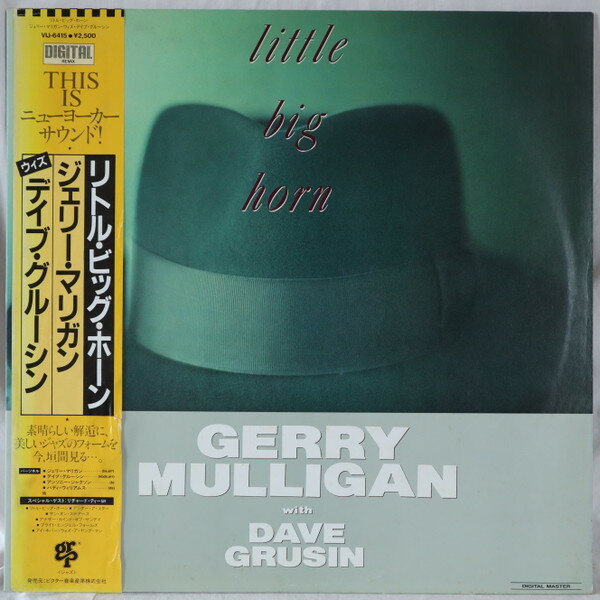 ・アーティスト Gerry Mulligan ・タイトル Little Big Horn ・レーベル・型番 GRP VIJ6415 ・フォーマット LPレコード ・コンディション(盤) 良い (VG+) ・コンディション(ジャケット) 良い (VG+) ・コンディション(帯) オビなし ・特記事項 【ライナー付き】 【盤汚れ】【カバー汚れ】 サンプル画像です。実際の商品の画像ではありません 商品写真はバーコード/カタログ番号に対応したサンプル画像ですので、お送りする商品の画像ではありません。帯やライナーなどの付属品は、特記事項に記載されている場合のみ含まれます。プロモやカラーレコードなどの仕様についても、該当する場合のみ特記事項に記載しています。 【ご購入前に必ずご確認ください】 ・本店サイト(www.recordcity.jp)とは価格、送料が違います ・本店サイト、その他支店のオーダーとは同梱発送できません ・注文確定後に別の注文を頂いた場合、注文同士の同梱は致しかねます。 ・別倉庫から発送しているため、店頭受け渡しは対応しておりません ・一部商品は他の通販サイトでも販売しているため、ご注文のタイミングによっては商品のご用意ができない場合がございます。 ・土日祝日はお休みです 金曜・祝前日9時以降のご連絡またはご入金は、返答または発送が週明け・祝日明けに順次対応となります。 ・ご購入後のキャンセル不可 ご購入後のキャンセルはいかなる理由においてもお受けできません。ご了承の上、ご購入くださいませ。 ・日本郵便(ゆうパック/ゆうメール)によるお届けになります。 ・中古品であることをご理解ください 当ストアでは中古商品を主に販売しております。中古品であることをご理解の上ご購入ください。また、一部商品はRecordCityオンラインストアで試聴可能です。 ・返品について お客様のご都合による返品は一切承っておりません。 表記の内容と実際の商品に相違がある場合、また針飛び等で返品・返金をご希望される場合は、商品の到着後1週間以内にご連絡ください。商品の返送をこちらで確認後、キャンセル・返金を行います。 コンディションVG以下の商品は返品できません。プレイに影響のない表面のこすれ傷、プレス起因のノイズ盤は返品の対象外です。 【コンディション表記】 ・ほぼ新品(M-)(Like New) 完全な新品。未使用。当店ではほぼ使用しません ・非常に良い(EX)(Excellent) 中古盤として美品な状態。わずかな経年を感じるものの傷みを感じさせない、当店基準で最高の状態 ・良い(VG+)(Very Good Plus) 丁寧に扱われた中古品で、軽い使用感がみられる。 ・可(VG)(Acceptable) 使い込まれた中古品で、「良い」よりもさらに使用感がみられる。 ・悪い(VG-)(Bad) 状態が悪いアイテム。使用の保障はなく、再生不可、針飛び、目立つノイズがあるかもしれない。状態によるクレーム不可。返品不可。 ・非常に悪い(G)(Very Bad) 「悪い」よりさらに状態が悪いアイテム。使用の保障はなく、再生不可、針飛び、目立つノイズがあるかもしれない。状態によるクレーム不可。返品不可。 ・ジャンク(Fair)(Junk/Fair) 割れている、反っている、水ダメージがある、カビ、ジャケットが分離している、ひどい書き込み、ひどい擦れなど最低の状態。使用の保障はなく、再生不可、針飛び、目立つノイズがあるかもしれない。状態によるクレーム不可。返品不可。 ・ジャンク(Poor)(Junk/Poor) 割れている、反っている、水ダメージがある、カビ、ジャケットが分離している、ひどい書き込み、ひどい擦れなど最低の状態。使用の保障はなく、再生不可、針飛び、目立つノイズがあるかもしれない。状態によるクレーム不可。返品不可。