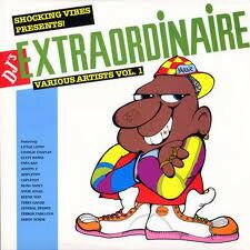 ・アーティスト Various ・タイトル DJ's Extraordinaire Vol. 1 ・レーベル・型番 VP Records VPRL1278 ・フォーマット LP ・コンディション(盤) 良い (VG+) ・コンディション(ジャケット) 良い (VG+) ・コンディション(帯) オビなし ・特記事項 【盤に目立った跡】 サンプル画像です。実際の商品の画像ではありません 商品写真はバーコード/カタログ番号に対応したサンプル画像ですので、お送りする商品の画像ではありません。帯やライナーなどの付属品は、特記事項に記載されている場合のみ含まれます。プロモやカラーレコードなどの仕様についても、該当する場合のみ特記事項に記載しています。 【ご購入前に必ずご確認ください】 ・本店サイト(www.recordcity.jp)とは価格、送料が違います ・本店サイト、その他支店のオーダーとは同梱発送できません ・注文確定後に別の注文を頂いた場合、注文同士の同梱は致しかねます。 ・別倉庫から発送しているため、店頭受け渡しは対応しておりません ・一部商品は他の通販サイトでも販売しているため、ご注文のタイミングによっては商品のご用意ができない場合がございます。 ・土日祝日はお休みです 金曜・祝前日9時以降のご連絡またはご入金は、返答または発送が週明け・祝日明けに順次対応となります。 ・ご購入後のキャンセル不可 ご購入後のキャンセルはいかなる理由においてもお受けできません。ご了承の上、ご購入くださいませ。 ・日本郵便(ゆうパック/ゆうメール)によるお届けになります。 ・中古品であることをご理解ください 当ストアでは中古商品を主に販売しております。中古品であることをご理解の上ご購入ください。また、一部商品はRecordCityオンラインストアで試聴可能です。 ・返品について お客様のご都合による返品は一切承っておりません。 表記の内容と実際の商品に相違がある場合、また針飛び等で返品・返金をご希望される場合は、商品の到着後1週間以内にご連絡ください。商品の返送をこちらで確認後、キャンセル・返金を行います。 コンディションVG以下の商品は返品できません。プレイに影響のない表面のこすれ傷、プレス起因のノイズ盤は返品の対象外です。 【コンディション表記】 ・ほぼ新品(M-)(Like New) 完全な新品。未使用。当店ではほぼ使用しません ・非常に良い(EX)(Excellent) 中古盤として美品な状態。わずかな経年を感じるものの傷みを感じさせない、当店基準で最高の状態 ・良い(VG+)(Very Good Plus) 丁寧に扱われた中古品で、軽い使用感がみられる。 ・可(VG)(Acceptable) 使い込まれた中古品で、「良い」よりもさらに使用感がみられる。 ・悪い(VG-)(Bad) 状態が悪いアイテム。使用の保障はなく、再生不可、針飛び、目立つノイズがあるかもしれない。状態によるクレーム不可。返品不可。 ・非常に悪い(G)(Very Bad) 「悪い」よりさらに状態が悪いアイテム。使用の保障はなく、再生不可、針飛び、目立つノイズがあるかもしれない。状態によるクレーム不可。返品不可。 ・ジャンク(Fair)(Junk/Fair) 割れている、反っている、水ダメージがある、カビ、ジャケットが分離している、ひどい書き込み、ひどい擦れなど最低の状態。使用の保障はなく、再生不可、針飛び、目立つノイズがあるかもしれない。状態によるクレーム不可。返品不可。 ・ジャンク(Poor)(Junk/Poor) 割れている、反っている、水ダメージがある、カビ、ジャケットが分離している、ひどい書き込み、ひどい擦れなど最低の状態。使用の保障はなく、再生不可、針飛び、目立つノイズがあるかもしれない。状態によるクレーム不可。返品不可。