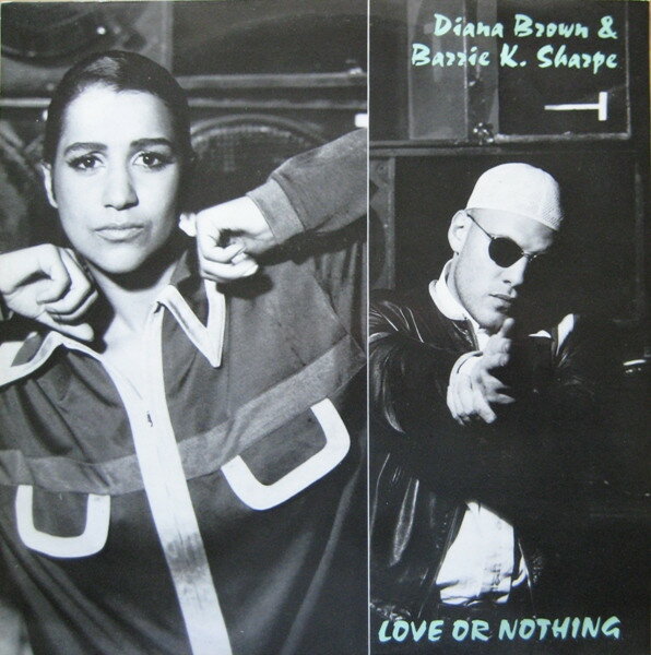 ・アーティスト Diana Brown & Barrie K Sharpe ・タイトル Love Or Nothing ・レーベル・型番 FFRR FX152,8693091 ・フォーマット 12インチレコード ・コンディション(盤) 良い (VG+) ・コンディション(ジャケット) 良い (VG+) ・コンディション(帯) オビなし ・特記事項 【盤に薄い跡】【カバー折れ/しわ】 サンプル画像です。実際の商品の画像ではありません 商品写真はバーコード/カタログ番号に対応したサンプル画像ですので、お送りする商品の画像ではありません。帯やライナーなどの付属品は、特記事項に記載されている場合のみ含まれます。プロモやカラーレコードなどの仕様についても、該当する場合のみ特記事項に記載しています。 【ご購入前に必ずご確認ください】 ・本店サイト(www.recordcity.jp)とは価格、送料が違います ・本店サイト、その他支店のオーダーとは同梱発送できません ・注文確定後に別の注文を頂いた場合、注文同士の同梱は致しかねます。 ・別倉庫から発送しているため、店頭受け渡しは対応しておりません ・一部商品は他の通販サイトでも販売しているため、ご注文のタイミングによっては商品のご用意ができない場合がございます。 ・土日祝日はお休みです 金曜・祝前日9時以降のご連絡またはご入金は、返答または発送が週明け・祝日明けに順次対応となります。 ・ご購入後のキャンセル不可 ご購入後のキャンセルはいかなる理由においてもお受けできません。ご了承の上、ご購入くださいませ。 ・日本郵便(ゆうパック/ゆうメール)によるお届けになります。 ・中古品であることをご理解ください 当ストアでは中古商品を主に販売しております。中古品であることをご理解の上ご購入ください。また、一部商品はRecordCityオンラインストアで試聴可能です。 ・返品について お客様のご都合による返品は一切承っておりません。 表記の内容と実際の商品に相違がある場合、また針飛び等で返品・返金をご希望される場合は、商品の到着後1週間以内にご連絡ください。商品の返送をこちらで確認後、キャンセル・返金を行います。 コンディションVG以下の商品は返品できません。プレイに影響のない表面のこすれ傷、プレス起因のノイズ盤は返品の対象外です。 【コンディション表記】 ・ほぼ新品(M-)(Like New) 完全な新品。未使用。当店ではほぼ使用しません ・非常に良い(EX)(Excellent) 中古盤として美品な状態。わずかな経年を感じるものの傷みを感じさせない、当店基準で最高の状態 ・良い(VG+)(Very Good Plus) 丁寧に扱われた中古品で、軽い使用感がみられる。 ・可(VG)(Acceptable) 使い込まれた中古品で、「良い」よりもさらに使用感がみられる。 ・悪い(VG-)(Bad) 状態が悪いアイテム。使用の保障はなく、再生不可、針飛び、目立つノイズがあるかもしれない。状態によるクレーム不可。返品不可。 ・非常に悪い(G)(Very Bad) 「悪い」よりさらに状態が悪いアイテム。使用の保障はなく、再生不可、針飛び、目立つノイズがあるかもしれない。状態によるクレーム不可。返品不可。 ・ジャンク(Fair)(Junk/Fair) 割れている、反っている、水ダメージがある、カビ、ジャケットが分離している、ひどい書き込み、ひどい擦れなど最低の状態。使用の保障はなく、再生不可、針飛び、目立つノイズがあるかもしれない。状態によるクレーム不可。返品不可。 ・ジャンク(Poor)(Junk/Poor) 割れている、反っている、水ダメージがある、カビ、ジャケットが分離している、ひどい書き込み、ひどい擦れなど最低の状態。使用の保障はなく、再生不可、針飛び、目立つノイズがあるかもしれない。状態によるクレーム不可。返品不可。