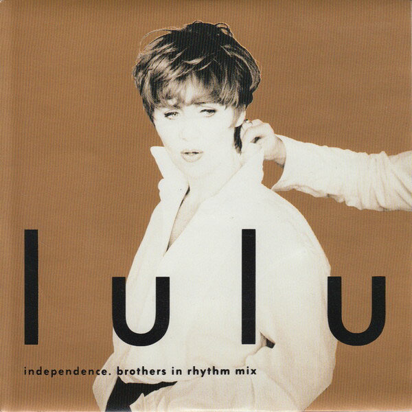 ・アーティスト Lulu ・タイトル Independence - Brothers In Rhythm Mix ・レーベル・型番 Dome Records, Parlophone DOME1001 ・フォーマット 7インチレコード ・コンディション(盤) 良い (VG+) ・コンディション(ジャケット) 良い (VG+) ・コンディション(帯) オビなし ・特記事項 【盤に薄い跡】【カバーにシール付着】【カバーにリングウェア】 サンプル画像です。実際の商品の画像ではありません 商品写真はバーコード/カタログ番号に対応したサンプル画像ですので、お送りする商品の画像ではありません。帯やライナーなどの付属品は、特記事項に記載されている場合のみ含まれます。プロモやカラーレコードなどの仕様についても、該当する場合のみ特記事項に記載しています。 【ご購入前に必ずご確認ください】 ・本店サイト(www.recordcity.jp)とは価格、送料が違います ・本店サイト、その他支店のオーダーとは同梱発送できません ・注文確定後に別の注文を頂いた場合、注文同士の同梱は致しかねます。 ・別倉庫から発送しているため、店頭受け渡しは対応しておりません ・一部商品は他の通販サイトでも販売しているため、ご注文のタイミングによっては商品のご用意ができない場合がございます。 ・土日祝日はお休みです 金曜・祝前日9時以降のご連絡またはご入金は、返答または発送が週明け・祝日明けに順次対応となります。 ・ご購入後のキャンセル不可 ご購入後のキャンセルはいかなる理由においてもお受けできません。ご了承の上、ご購入くださいませ。 ・日本郵便(ゆうパック/ゆうメール)によるお届けになります。 ・中古品であることをご理解ください 当ストアでは中古商品を主に販売しております。中古品であることをご理解の上ご購入ください。また、一部商品はRecordCityオンラインストアで試聴可能です。 ・返品について お客様のご都合による返品は一切承っておりません。 表記の内容と実際の商品に相違がある場合、また針飛び等で返品・返金をご希望される場合は、商品の到着後1週間以内にご連絡ください。商品の返送をこちらで確認後、キャンセル・返金を行います。 コンディションVG以下の商品は返品できません。プレイに影響のない表面のこすれ傷、プレス起因のノイズ盤は返品の対象外です。 【コンディション表記】 ・ほぼ新品(M-)(Like New) 完全な新品。未使用。当店ではほぼ使用しません ・非常に良い(EX)(Excellent) 中古盤として美品な状態。わずかな経年を感じるものの傷みを感じさせない、当店基準で最高の状態 ・良い(VG+)(Very Good Plus) 丁寧に扱われた中古品で、軽い使用感がみられる。 ・可(VG)(Acceptable) 使い込まれた中古品で、「良い」よりもさらに使用感がみられる。 ・悪い(VG-)(Bad) 状態が悪いアイテム。使用の保障はなく、再生不可、針飛び、目立つノイズがあるかもしれない。状態によるクレーム不可。返品不可。 ・非常に悪い(G)(Very Bad) 「悪い」よりさらに状態が悪いアイテム。使用の保障はなく、再生不可、針飛び、目立つノイズがあるかもしれない。状態によるクレーム不可。返品不可。 ・ジャンク(Fair)(Junk/Fair) 割れている、反っている、水ダメージがある、カビ、ジャケットが分離している、ひどい書き込み、ひどい擦れなど最低の状態。使用の保障はなく、再生不可、針飛び、目立つノイズがあるかもしれない。状態によるクレーム不可。返品不可。 ・ジャンク(Poor)(Junk/Poor) 割れている、反っている、水ダメージがある、カビ、ジャケットが分離している、ひどい書き込み、ひどい擦れなど最低の状態。使用の保障はなく、再生不可、針飛び、目立つノイズがあるかもしれない。状態によるクレーム不可。返品不可。