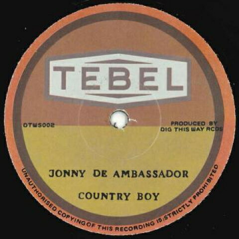 ・アーティスト Jonny De Ambassador / Krabah ・タイトル Country Boy / Country Dub ・レーベル・型番 Dig This Way DTWS002 ・フォーマット 7" ・コンディション(盤) 新品 (M) ・コンディション(ジャケット) ・コンディション(帯) オビなし ・特記事項 サンプル画像です。実際の商品の画像ではありません 商品写真はバーコード/カタログ番号に対応したサンプル画像ですので、お送りする商品の画像ではありません。帯やライナーなどの付属品は、特記事項に記載されている場合のみ含まれます。プロモやカラーレコードなどの仕様についても、該当する場合のみ特記事項に記載しています。 【ご購入前に必ずご確認ください】 ・本店サイト(www.recordcity.jp)とは価格、送料が違います ・本店サイト、その他支店のオーダーとは同梱発送できません ・注文確定後に別の注文を頂いた場合、注文同士の同梱は致しかねます。 ・別倉庫から発送しているため、店頭受け渡しは対応しておりません ・一部商品は他の通販サイトでも販売しているため、ご注文のタイミングによっては商品のご用意ができない場合がございます。 ・土日祝日はお休みです 金曜・祝前日9時以降のご連絡またはご入金は、返答または発送が週明け・祝日明けに順次対応となります。 ・ご購入後のキャンセル不可 ご購入後のキャンセルはいかなる理由においてもお受けできません。ご了承の上、ご購入くださいませ。 ・日本郵便(ゆうパック/ゆうメール)によるお届けになります。 ・中古品であることをご理解ください 当ストアでは中古商品を主に販売しております。中古品であることをご理解の上ご購入ください。また、一部商品はRecordCityオンラインストアで試聴可能です。 ・返品について お客様のご都合による返品は一切承っておりません。 表記の内容と実際の商品に相違がある場合、また針飛び等で返品・返金をご希望される場合は、商品の到着後1週間以内にご連絡ください。商品の返送をこちらで確認後、キャンセル・返金を行います。 コンディションVG以下の商品は返品できません。プレイに影響のない表面のこすれ傷、プレス起因のノイズ盤は返品の対象外です。 【コンディション表記】 ・ほぼ新品(M-)(Like New) 完全な新品。未使用。当店ではほぼ使用しません ・非常に良い(EX)(Excellent) 中古盤として美品な状態。わずかな経年を感じるものの傷みを感じさせない、当店基準で最高の状態 ・良い(VG+)(Very Good Plus) 丁寧に扱われた中古品で、軽い使用感がみられる。 ・可(VG)(Acceptable) 使い込まれた中古品で、「良い」よりもさらに使用感がみられる。 ・悪い(VG-)(Bad) 状態が悪いアイテム。使用の保障はなく、再生不可、針飛び、目立つノイズがあるかもしれない。状態によるクレーム不可。返品不可。 ・非常に悪い(G)(Very Bad) 「悪い」よりさらに状態が悪いアイテム。使用の保障はなく、再生不可、針飛び、目立つノイズがあるかもしれない。状態によるクレーム不可。返品不可。 ・ジャンク(Fair)(Junk/Fair) 割れている、反っている、水ダメージがある、カビ、ジャケットが分離している、ひどい書き込み、ひどい擦れなど最低の状態。使用の保障はなく、再生不可、針飛び、目立つノイズがあるかもしれない。状態によるクレーム不可。返品不可。 ・ジャンク(Poor)(Junk/Poor) 割れている、反っている、水ダメージがある、カビ、ジャケットが分離している、ひどい書き込み、ひどい擦れなど最低の状態。使用の保障はなく、再生不可、針飛び、目立つノイズがあるかもしれない。状態によるクレーム不可。返品不可。
