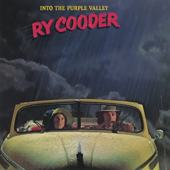・アーティスト Ry Cooder ・タイトル Into The Purple Valley ・レーベル・型番 Reprise Records 20522 ・フォーマット CD ・コンディション(盤) 非常に良い(EX) ・コンディション(ジャケット) ・コンディション(帯) オビなし ・特記事項 サンプル画像です。実際の商品の画像ではありません 商品写真はバーコード/カタログ番号に対応したサンプル画像ですので、お送りする商品の画像ではありません。帯やライナーなどの付属品は、特記事項に記載されている場合のみ含まれます。プロモやカラーレコードなどの仕様についても、該当する場合のみ特記事項に記載しています。 【ご購入前に必ずご確認ください】 ・本店サイト(www.recordcity.jp)とは価格、送料が違います ・本店サイト、その他支店のオーダーとは同梱発送できません ・注文確定後に別の注文を頂いた場合、注文同士の同梱は致しかねます。 ・別倉庫から発送しているため、店頭受け渡しは対応しておりません ・一部商品は他の通販サイトでも販売しているため、ご注文のタイミングによっては商品のご用意ができない場合がございます。 ・土日祝日はお休みです 金曜・祝前日9時以降のご連絡またはご入金は、返答または発送が週明け・祝日明けに順次対応となります。 ・ご購入後のキャンセル不可 ご購入後のキャンセルはいかなる理由においてもお受けできません。ご了承の上、ご購入くださいませ。 ・日本郵便(ゆうパック/ゆうメール)によるお届けになります。 ・中古品であることをご理解ください 当ストアでは中古商品を主に販売しております。中古品であることをご理解の上ご購入ください。また、一部商品はRecordCityオンラインストアで試聴可能です。 ・返品について お客様のご都合による返品は一切承っておりません。 表記の内容と実際の商品に相違がある場合、また針飛び等で返品・返金をご希望される場合は、商品の到着後1週間以内にご連絡ください。商品の返送をこちらで確認後、キャンセル・返金を行います。 コンディションVG以下の商品は返品できません。プレイに影響のない表面のこすれ傷、プレス起因のノイズ盤は返品の対象外です。 【コンディション表記】 ・ほぼ新品(M-)(Like New) 完全な新品。未使用。当店ではほぼ使用しません ・非常に良い(EX)(Excellent) 中古盤として美品な状態。わずかな経年を感じるものの傷みを感じさせない、当店基準で最高の状態 ・良い(VG+)(Very Good Plus) 丁寧に扱われた中古品で、軽い使用感がみられる。 ・可(VG)(Acceptable) 使い込まれた中古品で、「良い」よりもさらに使用感がみられる。 ・悪い(VG-)(Bad) 状態が悪いアイテム。使用の保障はなく、再生不可、針飛び、目立つノイズがあるかもしれない。状態によるクレーム不可。返品不可。 ・非常に悪い(G)(Very Bad) 「悪い」よりさらに状態が悪いアイテム。使用の保障はなく、再生不可、針飛び、目立つノイズがあるかもしれない。状態によるクレーム不可。返品不可。 ・ジャンク(Fair)(Junk/Fair) 割れている、反っている、水ダメージがある、カビ、ジャケットが分離している、ひどい書き込み、ひどい擦れなど最低の状態。使用の保障はなく、再生不可、針飛び、目立つノイズがあるかもしれない。状態によるクレーム不可。返品不可。 ・ジャンク(Poor)(Junk/Poor) 割れている、反っている、水ダメージがある、カビ、ジャケットが分離している、ひどい書き込み、ひどい擦れなど最低の状態。使用の保障はなく、再生不可、針飛び、目立つノイズがあるかもしれない。状態によるクレーム不可。返品不可。