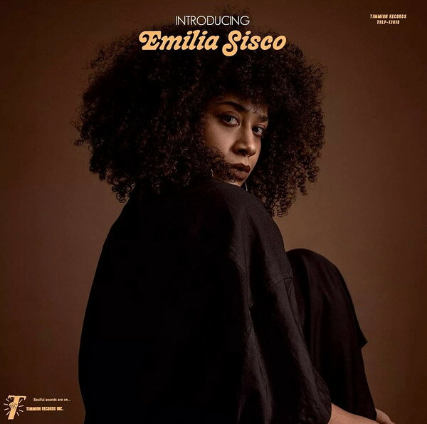・アーティスト Emilia Sisco ・タイトル Introducing Emilia Sisco ・レーベル・型番 TIMMION TRCD12016 ・フォーマット CD ・コンディション(盤) 新品 (M) ・コンディション(ジャケット) 新品 (M) ・コンディション(帯) オビなし ・特記事項 【未開封】 サンプル画像です。実際の商品の画像ではありません 商品写真はバーコード/カタログ番号に対応したサンプル画像ですので、お送りする商品の画像ではありません。帯やライナーなどの付属品は、特記事項に記載されている場合のみ含まれます。プロモやカラーレコードなどの仕様についても、該当する場合のみ特記事項に記載しています。 【ご購入前に必ずご確認ください】 ・本店サイト(www.recordcity.jp)とは価格、送料が違います ・本店サイト、その他支店のオーダーとは同梱発送できません ・注文確定後に別の注文を頂いた場合、注文同士の同梱は致しかねます。 ・別倉庫から発送しているため、店頭受け渡しは対応しておりません ・一部商品は他の通販サイトでも販売しているため、ご注文のタイミングによっては商品のご用意ができない場合がございます。 ・土日祝日はお休みです 金曜・祝前日9時以降のご連絡またはご入金は、返答または発送が週明け・祝日明けに順次対応となります。 ・ご購入後のキャンセル不可 ご購入後のキャンセルはいかなる理由においてもお受けできません。ご了承の上、ご購入くださいませ。 ・日本郵便(ゆうパック/ゆうメール)によるお届けになります。 ・中古品であることをご理解ください 当ストアでは中古商品を主に販売しております。中古品であることをご理解の上ご購入ください。また、一部商品はRecordCityオンラインストアで試聴可能です。 ・返品について お客様のご都合による返品は一切承っておりません。 表記の内容と実際の商品に相違がある場合、また針飛び等で返品・返金をご希望される場合は、商品の到着後1週間以内にご連絡ください。商品の返送をこちらで確認後、キャンセル・返金を行います。 コンディションVG以下の商品は返品できません。プレイに影響のない表面のこすれ傷、プレス起因のノイズ盤は返品の対象外です。 【コンディション表記】 ・ほぼ新品(M-)(Like New) 完全な新品。未使用。当店ではほぼ使用しません ・非常に良い(EX)(Excellent) 中古盤として美品な状態。わずかな経年を感じるものの傷みを感じさせない、当店基準で最高の状態 ・良い(VG+)(Very Good Plus) 丁寧に扱われた中古品で、軽い使用感がみられる。 ・可(VG)(Acceptable) 使い込まれた中古品で、「良い」よりもさらに使用感がみられる。 ・悪い(VG-)(Bad) 状態が悪いアイテム。使用の保障はなく、再生不可、針飛び、目立つノイズがあるかもしれない。状態によるクレーム不可。返品不可。 ・非常に悪い(G)(Very Bad) 「悪い」よりさらに状態が悪いアイテム。使用の保障はなく、再生不可、針飛び、目立つノイズがあるかもしれない。状態によるクレーム不可。返品不可。 ・ジャンク(Fair)(Junk/Fair) 割れている、反っている、水ダメージがある、カビ、ジャケットが分離している、ひどい書き込み、ひどい擦れなど最低の状態。使用の保障はなく、再生不可、針飛び、目立つノイズがあるかもしれない。状態によるクレーム不可。返品不可。 ・ジャンク(Poor)(Junk/Poor) 割れている、反っている、水ダメージがある、カビ、ジャケットが分離している、ひどい書き込み、ひどい擦れなど最低の状態。使用の保障はなく、再生不可、針飛び、目立つノイズがあるかもしれない。状態によるクレーム不可。返品不可。