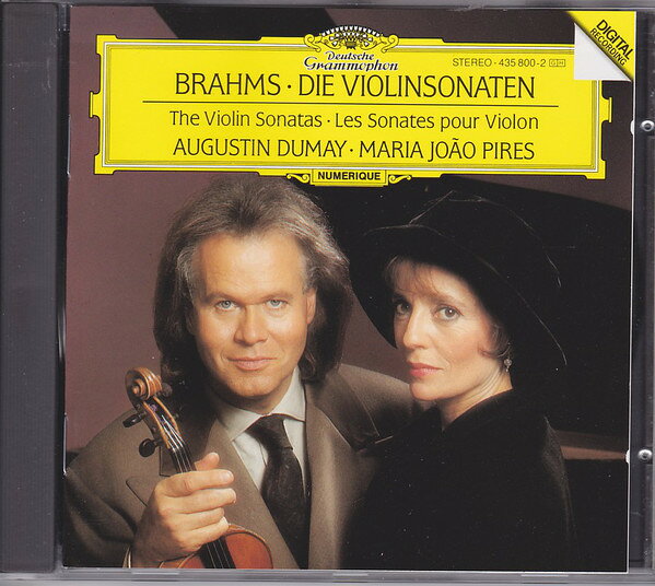 ・アーティスト Johannes Brahms; Maria Joao Pires ・タイトル Violin Sonatas ・レーベル・型番 Deutsche Grammophon 4358002 ・フォーマット CD ・コンディション(盤) 良い (VG+) ・コンディション(ジャケット) ・コンディション(帯) オビなし ・特記事項 サンプル画像です。実際の商品の画像ではありません 商品写真はバーコード/カタログ番号に対応したサンプル画像ですので、お送りする商品の画像ではありません。帯やライナーなどの付属品は、特記事項に記載されている場合のみ含まれます。プロモやカラーレコードなどの仕様についても、該当する場合のみ特記事項に記載しています。 【ご購入前に必ずご確認ください】 ・本店サイト(www.recordcity.jp)とは価格、送料が違います ・本店サイト、その他支店のオーダーとは同梱発送できません ・注文確定後に別の注文を頂いた場合、注文同士の同梱は致しかねます。 ・別倉庫から発送しているため、店頭受け渡しは対応しておりません ・一部商品は他の通販サイトでも販売しているため、ご注文のタイミングによっては商品のご用意ができない場合がございます。 ・土日祝日はお休みです 金曜・祝前日9時以降のご連絡またはご入金は、返答または発送が週明け・祝日明けに順次対応となります。 ・ご購入後のキャンセル不可 ご購入後のキャンセルはいかなる理由においてもお受けできません。ご了承の上、ご購入くださいませ。 ・日本郵便(ゆうパック/ゆうメール)によるお届けになります。 ・中古品であることをご理解ください 当ストアでは中古商品を主に販売しております。中古品であることをご理解の上ご購入ください。また、一部商品はRecordCityオンラインストアで試聴可能です。 ・返品について お客様のご都合による返品は一切承っておりません。 表記の内容と実際の商品に相違がある場合、また針飛び等で返品・返金をご希望される場合は、商品の到着後1週間以内にご連絡ください。商品の返送をこちらで確認後、キャンセル・返金を行います。 コンディションVG以下の商品は返品できません。プレイに影響のない表面のこすれ傷、プレス起因のノイズ盤は返品の対象外です。 【コンディション表記】 ・ほぼ新品(M-)(Like New) 完全な新品。未使用。当店ではほぼ使用しません ・非常に良い(EX)(Excellent) 中古盤として美品な状態。わずかな経年を感じるものの傷みを感じさせない、当店基準で最高の状態 ・良い(VG+)(Very Good Plus) 丁寧に扱われた中古品で、軽い使用感がみられる。 ・可(VG)(Acceptable) 使い込まれた中古品で、「良い」よりもさらに使用感がみられる。 ・悪い(VG-)(Bad) 状態が悪いアイテム。使用の保障はなく、再生不可、針飛び、目立つノイズがあるかもしれない。状態によるクレーム不可。返品不可。 ・非常に悪い(G)(Very Bad) 「悪い」よりさらに状態が悪いアイテム。使用の保障はなく、再生不可、針飛び、目立つノイズがあるかもしれない。状態によるクレーム不可。返品不可。 ・ジャンク(Fair)(Junk/Fair) 割れている、反っている、水ダメージがある、カビ、ジャケットが分離している、ひどい書き込み、ひどい擦れなど最低の状態。使用の保障はなく、再生不可、針飛び、目立つノイズがあるかもしれない。状態によるクレーム不可。返品不可。 ・ジャンク(Poor)(Junk/Poor) 割れている、反っている、水ダメージがある、カビ、ジャケットが分離している、ひどい書き込み、ひどい擦れなど最低の状態。使用の保障はなく、再生不可、針飛び、目立つノイズがあるかもしれない。状態によるクレーム不可。返品不可。