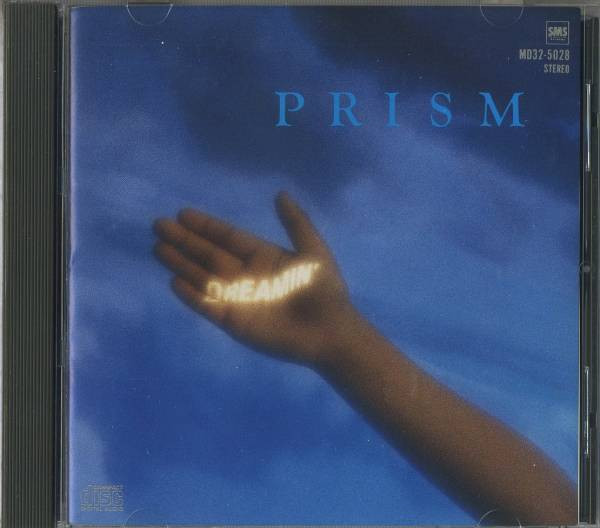 ・アーティスト Prism ・タイトル Dreamin ・レーベル・型番 SMS MD325028 ・フォーマット CD ・コンディション(盤) 良い (VG+) ・コンディション(ジャケット) ・コンディション(帯) オビあり ・特記事項 【帯付き】 【旧規格シール帯】【オビ折れ】 サンプル画像です。実際の商品の画像ではありません 商品写真はバーコード/カタログ番号に対応したサンプル画像ですので、お送りする商品の画像ではありません。帯やライナーなどの付属品は、特記事項に記載されている場合のみ含まれます。プロモやカラーレコードなどの仕様についても、該当する場合のみ特記事項に記載しています。 【ご購入前に必ずご確認ください】 ・本店サイト(www.recordcity.jp)とは価格、送料が違います ・本店サイト、その他支店のオーダーとは同梱発送できません ・注文確定後に別の注文を頂いた場合、注文同士の同梱は致しかねます。 ・別倉庫から発送しているため、店頭受け渡しは対応しておりません ・一部商品は他の通販サイトでも販売しているため、ご注文のタイミングによっては商品のご用意ができない場合がございます。 ・土日祝日はお休みです 金曜・祝前日9時以降のご連絡またはご入金は、返答または発送が週明け・祝日明けに順次対応となります。 ・ご購入後のキャンセル不可 ご購入後のキャンセルはいかなる理由においてもお受けできません。ご了承の上、ご購入くださいませ。 ・日本郵便(ゆうパック/ゆうメール)によるお届けになります。 ・中古品であることをご理解ください 当ストアでは中古商品を主に販売しております。中古品であることをご理解の上ご購入ください。また、一部商品はRecordCityオンラインストアで試聴可能です。 ・返品について お客様のご都合による返品は一切承っておりません。 表記の内容と実際の商品に相違がある場合、また針飛び等で返品・返金をご希望される場合は、商品の到着後1週間以内にご連絡ください。商品の返送をこちらで確認後、キャンセル・返金を行います。 コンディションVG以下の商品は返品できません。プレイに影響のない表面のこすれ傷、プレス起因のノイズ盤は返品の対象外です。 【コンディション表記】 ・ほぼ新品(M-)(Like New) 完全な新品。未使用。当店ではほぼ使用しません ・非常に良い(EX)(Excellent) 中古盤として美品な状態。わずかな経年を感じるものの傷みを感じさせない、当店基準で最高の状態 ・良い(VG+)(Very Good Plus) 丁寧に扱われた中古品で、軽い使用感がみられる。 ・可(VG)(Acceptable) 使い込まれた中古品で、「良い」よりもさらに使用感がみられる。 ・悪い(VG-)(Bad) 状態が悪いアイテム。使用の保障はなく、再生不可、針飛び、目立つノイズがあるかもしれない。状態によるクレーム不可。返品不可。 ・非常に悪い(G)(Very Bad) 「悪い」よりさらに状態が悪いアイテム。使用の保障はなく、再生不可、針飛び、目立つノイズがあるかもしれない。状態によるクレーム不可。返品不可。 ・ジャンク(Fair)(Junk/Fair) 割れている、反っている、水ダメージがある、カビ、ジャケットが分離している、ひどい書き込み、ひどい擦れなど最低の状態。使用の保障はなく、再生不可、針飛び、目立つノイズがあるかもしれない。状態によるクレーム不可。返品不可。 ・ジャンク(Poor)(Junk/Poor) 割れている、反っている、水ダメージがある、カビ、ジャケットが分離している、ひどい書き込み、ひどい擦れなど最低の状態。使用の保障はなく、再生不可、針飛び、目立つノイズがあるかもしれない。状態によるクレーム不可。返品不可。