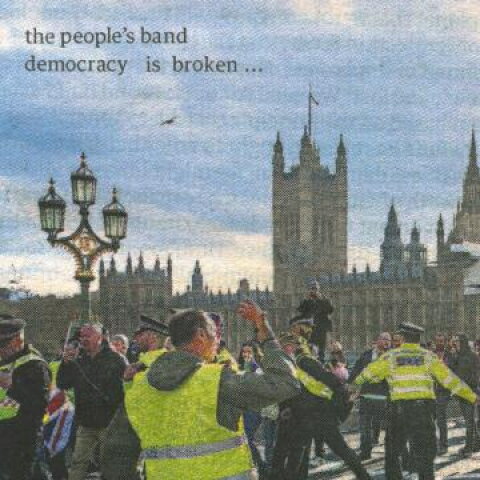 ・アーティスト People's Band ・タイトル Democracy Is Broken ・レーベル・型番 Studio 16 SD50 ・フォーマット LP ・コンディション(盤) 非常に良い(EX) ・コンディション(ジャケット) 良い (VG+) ・コンディション(帯) オビなし ・特記事項 サンプル画像です。実際の商品の画像ではありません 商品写真はバーコード/カタログ番号に対応したサンプル画像ですので、お送りする商品の画像ではありません。帯やライナーなどの付属品は、特記事項に記載されている場合のみ含まれます。プロモやカラーレコードなどの仕様についても、該当する場合のみ特記事項に記載しています。 【ご購入前に必ずご確認ください】 ・本店サイト(www.recordcity.jp)とは価格、送料が違います ・本店サイト、その他支店のオーダーとは同梱発送できません ・注文確定後に別の注文を頂いた場合、注文同士の同梱は致しかねます。 ・別倉庫から発送しているため、店頭受け渡しは対応しておりません ・一部商品は他の通販サイトでも販売しているため、ご注文のタイミングによっては商品のご用意ができない場合がございます。 ・土日祝日はお休みです 金曜・祝前日9時以降のご連絡またはご入金は、返答または発送が週明け・祝日明けに順次対応となります。 ・ご購入後のキャンセル不可 ご購入後のキャンセルはいかなる理由においてもお受けできません。ご了承の上、ご購入くださいませ。 ・日本郵便(ゆうパック/ゆうメール)によるお届けになります。 ・中古品であることをご理解ください 当ストアでは中古商品を主に販売しております。中古品であることをご理解の上ご購入ください。また、一部商品はRecordCityオンラインストアで試聴可能です。 ・返品について お客様のご都合による返品は一切承っておりません。 表記の内容と実際の商品に相違がある場合、また針飛び等で返品・返金をご希望される場合は、商品の到着後1週間以内にご連絡ください。商品の返送をこちらで確認後、キャンセル・返金を行います。 コンディションVG以下の商品は返品できません。プレイに影響のない表面のこすれ傷、プレス起因のノイズ盤は返品の対象外です。 【コンディション表記】 ・ほぼ新品(M-)(Like New) 完全な新品。未使用。当店ではほぼ使用しません ・非常に良い(EX)(Excellent) 中古盤として美品な状態。わずかな経年を感じるものの傷みを感じさせない、当店基準で最高の状態 ・良い(VG+)(Very Good Plus) 丁寧に扱われた中古品で、軽い使用感がみられる。 ・可(VG)(Acceptable) 使い込まれた中古品で、「良い」よりもさらに使用感がみられる。 ・悪い(VG-)(Bad) 状態が悪いアイテム。使用の保障はなく、再生不可、針飛び、目立つノイズがあるかもしれない。状態によるクレーム不可。返品不可。 ・非常に悪い(G)(Very Bad) 「悪い」よりさらに状態が悪いアイテム。使用の保障はなく、再生不可、針飛び、目立つノイズがあるかもしれない。状態によるクレーム不可。返品不可。 ・ジャンク(Fair)(Junk/Fair) 割れている、反っている、水ダメージがある、カビ、ジャケットが分離している、ひどい書き込み、ひどい擦れなど最低の状態。使用の保障はなく、再生不可、針飛び、目立つノイズがあるかもしれない。状態によるクレーム不可。返品不可。 ・ジャンク(Poor)(Junk/Poor) 割れている、反っている、水ダメージがある、カビ、ジャケットが分離している、ひどい書き込み、ひどい擦れなど最低の状態。使用の保障はなく、再生不可、針飛び、目立つノイズがあるかもしれない。状態によるクレーム不可。返品不可。