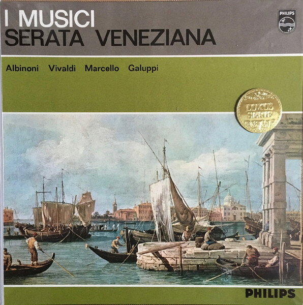 ・アーティスト I Musici ・タイトル Serata Veneziana ・レーベル・型番 Philips L02333L ・フォーマット LPレコード ・コンディション(盤) 良い (VG+) ・コンディション(ジャケット) 良い (VG+) ・コンディション(帯) オビなし ・特記事項 サンプル画像です。実際の商品の画像ではありません 商品写真はバーコード/カタログ番号に対応したサンプル画像ですので、お送りする商品の画像ではありません。帯やライナーなどの付属品は、特記事項に記載されている場合のみ含まれます。プロモやカラーレコードなどの仕様についても、該当する場合のみ特記事項に記載しています。 【ご購入前に必ずご確認ください】 ・本店サイト(www.recordcity.jp)とは価格、送料が違います ・本店サイト、その他支店のオーダーとは同梱発送できません ・注文確定後に別の注文を頂いた場合、注文同士の同梱は致しかねます。 ・別倉庫から発送しているため、店頭受け渡しは対応しておりません ・一部商品は他の通販サイトでも販売しているため、ご注文のタイミングによっては商品のご用意ができない場合がございます。 ・土日祝日はお休みです 金曜・祝前日9時以降のご連絡またはご入金は、返答または発送が週明け・祝日明けに順次対応となります。 ・ご購入後のキャンセル不可 ご購入後のキャンセルはいかなる理由においてもお受けできません。ご了承の上、ご購入くださいませ。 ・日本郵便(ゆうパック/ゆうメール)によるお届けになります。 ・中古品であることをご理解ください 当ストアでは中古商品を主に販売しております。中古品であることをご理解の上ご購入ください。また、一部商品はRecordCityオンラインストアで試聴可能です。 ・返品について お客様のご都合による返品は一切承っておりません。 表記の内容と実際の商品に相違がある場合、また針飛び等で返品・返金をご希望される場合は、商品の到着後1週間以内にご連絡ください。商品の返送をこちらで確認後、キャンセル・返金を行います。 コンディションVG以下の商品は返品できません。プレイに影響のない表面のこすれ傷、プレス起因のノイズ盤は返品の対象外です。 【コンディション表記】 ・ほぼ新品(M-)(Like New) 完全な新品。未使用。当店ではほぼ使用しません ・非常に良い(EX)(Excellent) 中古盤として美品な状態。わずかな経年を感じるものの傷みを感じさせない、当店基準で最高の状態 ・良い(VG+)(Very Good Plus) 丁寧に扱われた中古品で、軽い使用感がみられる。 ・可(VG)(Acceptable) 使い込まれた中古品で、「良い」よりもさらに使用感がみられる。 ・悪い(VG-)(Bad) 状態が悪いアイテム。使用の保障はなく、再生不可、針飛び、目立つノイズがあるかもしれない。状態によるクレーム不可。返品不可。 ・非常に悪い(G)(Very Bad) 「悪い」よりさらに状態が悪いアイテム。使用の保障はなく、再生不可、針飛び、目立つノイズがあるかもしれない。状態によるクレーム不可。返品不可。 ・ジャンク(Fair)(Junk/Fair) 割れている、反っている、水ダメージがある、カビ、ジャケットが分離している、ひどい書き込み、ひどい擦れなど最低の状態。使用の保障はなく、再生不可、針飛び、目立つノイズがあるかもしれない。状態によるクレーム不可。返品不可。 ・ジャンク(Poor)(Junk/Poor) 割れている、反っている、水ダメージがある、カビ、ジャケットが分離している、ひどい書き込み、ひどい擦れなど最低の状態。使用の保障はなく、再生不可、針飛び、目立つノイズがあるかもしれない。状態によるクレーム不可。返品不可。