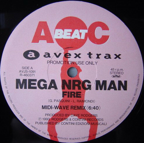 ・アーティスト Mega NRG Man / DJ NRG ・タイトル Fire (Remix) / Extasy (Remixes) ・レーベル・型番 avex trax AVJS1091 ・フォーマット 12インチレコード ・コンディション(盤) 良い (VG+) ・コンディション(ジャケット) プレインカバー（元ジャケット／カバー無し） ・コンディション(帯) オビなし ・特記事項 【プロモ盤】 【Promotion Only】【レーベルに染み】 サンプル画像です。実際の商品の画像ではありません 商品写真はバーコード/カタログ番号に対応したサンプル画像ですので、お送りする商品の画像ではありません。帯やライナーなどの付属品は、特記事項に記載されている場合のみ含まれます。プロモやカラーレコードなどの仕様についても、該当する場合のみ特記事項に記載しています。 【ご購入前に必ずご確認ください】 ・本店サイト(www.recordcity.jp)とは価格、送料が違います ・本店サイト、その他支店のオーダーとは同梱発送できません ・注文確定後に別の注文を頂いた場合、注文同士の同梱は致しかねます。 ・別倉庫から発送しているため、店頭受け渡しは対応しておりません ・一部商品は他の通販サイトでも販売しているため、ご注文のタイミングによっては商品のご用意ができない場合がございます。 ・土日祝日はお休みです 金曜・祝前日9時以降のご連絡またはご入金は、返答または発送が週明け・祝日明けに順次対応となります。 ・ご購入後のキャンセル不可 ご購入後のキャンセルはいかなる理由においてもお受けできません。ご了承の上、ご購入くださいませ。 ・日本郵便(ゆうパック/ゆうメール)によるお届けになります。 ・中古品であることをご理解ください 当ストアでは中古商品を主に販売しております。中古品であることをご理解の上ご購入ください。また、一部商品はRecordCityオンラインストアで試聴可能です。 ・返品について お客様のご都合による返品は一切承っておりません。 表記の内容と実際の商品に相違がある場合、また針飛び等で返品・返金をご希望される場合は、商品の到着後1週間以内にご連絡ください。商品の返送をこちらで確認後、キャンセル・返金を行います。 コンディションVG以下の商品は返品できません。プレイに影響のない表面のこすれ傷、プレス起因のノイズ盤は返品の対象外です。 【コンディション表記】 ・ほぼ新品(M-)(Like New) 完全な新品。未使用。当店ではほぼ使用しません ・非常に良い(EX)(Excellent) 中古盤として美品な状態。わずかな経年を感じるものの傷みを感じさせない、当店基準で最高の状態 ・良い(VG+)(Very Good Plus) 丁寧に扱われた中古品で、軽い使用感がみられる。 ・可(VG)(Acceptable) 使い込まれた中古品で、「良い」よりもさらに使用感がみられる。 ・悪い(VG-)(Bad) 状態が悪いアイテム。使用の保障はなく、再生不可、針飛び、目立つノイズがあるかもしれない。状態によるクレーム不可。返品不可。 ・非常に悪い(G)(Very Bad) 「悪い」よりさらに状態が悪いアイテム。使用の保障はなく、再生不可、針飛び、目立つノイズがあるかもしれない。状態によるクレーム不可。返品不可。 ・ジャンク(Fair)(Junk/Fair) 割れている、反っている、水ダメージがある、カビ、ジャケットが分離している、ひどい書き込み、ひどい擦れなど最低の状態。使用の保障はなく、再生不可、針飛び、目立つノイズがあるかもしれない。状態によるクレーム不可。返品不可。 ・ジャンク(Poor)(Junk/Poor) 割れている、反っている、水ダメージがある、カビ、ジャケットが分離している、ひどい書き込み、ひどい擦れなど最低の状態。使用の保障はなく、再生不可、針飛び、目立つノイズがあるかもしれない。状態によるクレーム不可。返品不可。