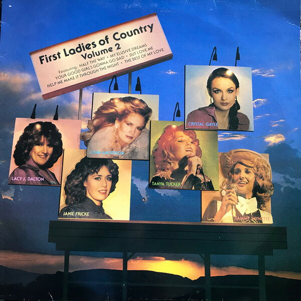 ・アーティスト Various ・タイトル First Ladies Of Country. Volume 2 ・レーベル・型番 CBS 85442 ・フォーマット LPレコード ・コンディション(盤) 良い (VG+) ・コンディション(ジャケット) 良い (VG+) ・コンディション(帯) オビなし ・特記事項 サンプル画像です。実際の商品の画像ではありません 商品写真はバーコード/カタログ番号に対応したサンプル画像ですので、お送りする商品の画像ではありません。帯やライナーなどの付属品は、特記事項に記載されている場合のみ含まれます。プロモやカラーレコードなどの仕様についても、該当する場合のみ特記事項に記載しています。 【ご購入前に必ずご確認ください】 ・本店サイト(www.recordcity.jp)とは価格、送料が違います ・本店サイト、その他支店のオーダーとは同梱発送できません ・注文確定後に別の注文を頂いた場合、注文同士の同梱は致しかねます。 ・別倉庫から発送しているため、店頭受け渡しは対応しておりません ・一部商品は他の通販サイトでも販売しているため、ご注文のタイミングによっては商品のご用意ができない場合がございます。 ・土日祝日はお休みです 金曜・祝前日9時以降のご連絡またはご入金は、返答または発送が週明け・祝日明けに順次対応となります。 ・ご購入後のキャンセル不可 ご購入後のキャンセルはいかなる理由においてもお受けできません。ご了承の上、ご購入くださいませ。 ・日本郵便(ゆうパック/ゆうメール)によるお届けになります。 ・中古品であることをご理解ください 当ストアでは中古商品を主に販売しております。中古品であることをご理解の上ご購入ください。また、一部商品はRecordCityオンラインストアで試聴可能です。 ・返品について お客様のご都合による返品は一切承っておりません。 表記の内容と実際の商品に相違がある場合、また針飛び等で返品・返金をご希望される場合は、商品の到着後1週間以内にご連絡ください。商品の返送をこちらで確認後、キャンセル・返金を行います。 コンディションVG以下の商品は返品できません。プレイに影響のない表面のこすれ傷、プレス起因のノイズ盤は返品の対象外です。 【コンディション表記】 ・ほぼ新品(M-)(Like New) 完全な新品。未使用。当店ではほぼ使用しません ・非常に良い(EX)(Excellent) 中古盤として美品な状態。わずかな経年を感じるものの傷みを感じさせない、当店基準で最高の状態 ・良い(VG+)(Very Good Plus) 丁寧に扱われた中古品で、軽い使用感がみられる。 ・可(VG)(Acceptable) 使い込まれた中古品で、「良い」よりもさらに使用感がみられる。 ・悪い(VG-)(Bad) 状態が悪いアイテム。使用の保障はなく、再生不可、針飛び、目立つノイズがあるかもしれない。状態によるクレーム不可。返品不可。 ・非常に悪い(G)(Very Bad) 「悪い」よりさらに状態が悪いアイテム。使用の保障はなく、再生不可、針飛び、目立つノイズがあるかもしれない。状態によるクレーム不可。返品不可。 ・ジャンク(Fair)(Junk/Fair) 割れている、反っている、水ダメージがある、カビ、ジャケットが分離している、ひどい書き込み、ひどい擦れなど最低の状態。使用の保障はなく、再生不可、針飛び、目立つノイズがあるかもしれない。状態によるクレーム不可。返品不可。 ・ジャンク(Poor)(Junk/Poor) 割れている、反っている、水ダメージがある、カビ、ジャケットが分離している、ひどい書き込み、ひどい擦れなど最低の状態。使用の保障はなく、再生不可、針飛び、目立つノイズがあるかもしれない。状態によるクレーム不可。返品不可。