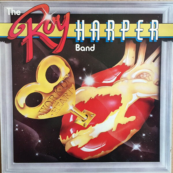 ・アーティスト Roy Harper Band ・タイトル Work Of Heart ・レーベル・型番 Public Recordings PUBLP5001 ・フォーマット LPレコード ・コンディション(盤) 良い (VG+) ・コンディション(ジャケット) 良い (VG+) ・コンディション(帯) オビなし ・特記事項 【カバー変色】【盤に目立った跡】 サンプル画像です。実際の商品の画像ではありません 商品写真はバーコード/カタログ番号に対応したサンプル画像ですので、お送りする商品の画像ではありません。帯やライナーなどの付属品は、特記事項に記載されている場合のみ含まれます。プロモやカラーレコードなどの仕様についても、該当する場合のみ特記事項に記載しています。 【ご購入前に必ずご確認ください】 ・本店サイト(www.recordcity.jp)とは価格、送料が違います ・本店サイト、その他支店のオーダーとは同梱発送できません ・注文確定後に別の注文を頂いた場合、注文同士の同梱は致しかねます。 ・別倉庫から発送しているため、店頭受け渡しは対応しておりません ・一部商品は他の通販サイトでも販売しているため、ご注文のタイミングによっては商品のご用意ができない場合がございます。 ・土日祝日はお休みです 金曜・祝前日9時以降のご連絡またはご入金は、返答または発送が週明け・祝日明けに順次対応となります。 ・ご購入後のキャンセル不可 ご購入後のキャンセルはいかなる理由においてもお受けできません。ご了承の上、ご購入くださいませ。 ・日本郵便(ゆうパック/ゆうメール)によるお届けになります。 ・中古品であることをご理解ください 当ストアでは中古商品を主に販売しております。中古品であることをご理解の上ご購入ください。また、一部商品はRecordCityオンラインストアで試聴可能です。 ・返品について お客様のご都合による返品は一切承っておりません。 表記の内容と実際の商品に相違がある場合、また針飛び等で返品・返金をご希望される場合は、商品の到着後1週間以内にご連絡ください。商品の返送をこちらで確認後、キャンセル・返金を行います。 コンディションVG以下の商品は返品できません。プレイに影響のない表面のこすれ傷、プレス起因のノイズ盤は返品の対象外です。 【コンディション表記】 ・ほぼ新品(M-)(Like New) 完全な新品。未使用。当店ではほぼ使用しません ・非常に良い(EX)(Excellent) 中古盤として美品な状態。わずかな経年を感じるものの傷みを感じさせない、当店基準で最高の状態 ・良い(VG+)(Very Good Plus) 丁寧に扱われた中古品で、軽い使用感がみられる。 ・可(VG)(Acceptable) 使い込まれた中古品で、「良い」よりもさらに使用感がみられる。 ・悪い(VG-)(Bad) 状態が悪いアイテム。使用の保障はなく、再生不可、針飛び、目立つノイズがあるかもしれない。状態によるクレーム不可。返品不可。 ・非常に悪い(G)(Very Bad) 「悪い」よりさらに状態が悪いアイテム。使用の保障はなく、再生不可、針飛び、目立つノイズがあるかもしれない。状態によるクレーム不可。返品不可。 ・ジャンク(Fair)(Junk/Fair) 割れている、反っている、水ダメージがある、カビ、ジャケットが分離している、ひどい書き込み、ひどい擦れなど最低の状態。使用の保障はなく、再生不可、針飛び、目立つノイズがあるかもしれない。状態によるクレーム不可。返品不可。 ・ジャンク(Poor)(Junk/Poor) 割れている、反っている、水ダメージがある、カビ、ジャケットが分離している、ひどい書き込み、ひどい擦れなど最低の状態。使用の保障はなく、再生不可、針飛び、目立つノイズがあるかもしれない。状態によるクレーム不可。返品不可。