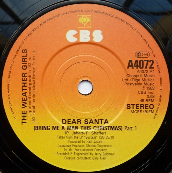 ・アーティスト Weather Girls ・タイトル Dear Santa (Bring Me A Man This Christmas) ・レーベル・型番 CBS A4072 ・フォーマット 7インチレコード ・コンディション(盤) 良い (VG+) ・コンディション(ジャケット) プレインカバー（元ジャケット／カバー無し） ・コンディション(帯) オビなし ・特記事項 【盤に短いヘアライン】 サンプル画像です。実際の商品の画像ではありません 商品写真はバーコード/カタログ番号に対応したサンプル画像ですので、お送りする商品の画像ではありません。帯やライナーなどの付属品は、特記事項に記載されている場合のみ含まれます。プロモやカラーレコードなどの仕様についても、該当する場合のみ特記事項に記載しています。 【ご購入前に必ずご確認ください】 ・本店サイト(www.recordcity.jp)とは価格、送料が違います ・本店サイト、その他支店のオーダーとは同梱発送できません ・注文確定後に別の注文を頂いた場合、注文同士の同梱は致しかねます。 ・別倉庫から発送しているため、店頭受け渡しは対応しておりません ・一部商品は他の通販サイトでも販売しているため、ご注文のタイミングによっては商品のご用意ができない場合がございます。 ・土日祝日はお休みです 金曜・祝前日9時以降のご連絡またはご入金は、返答または発送が週明け・祝日明けに順次対応となります。 ・ご購入後のキャンセル不可 ご購入後のキャンセルはいかなる理由においてもお受けできません。ご了承の上、ご購入くださいませ。 ・日本郵便(ゆうパック/ゆうメール)によるお届けになります。 ・中古品であることをご理解ください 当ストアでは中古商品を主に販売しております。中古品であることをご理解の上ご購入ください。また、一部商品はRecordCityオンラインストアで試聴可能です。 ・返品について お客様のご都合による返品は一切承っておりません。 表記の内容と実際の商品に相違がある場合、また針飛び等で返品・返金をご希望される場合は、商品の到着後1週間以内にご連絡ください。商品の返送をこちらで確認後、キャンセル・返金を行います。 コンディションVG以下の商品は返品できません。プレイに影響のない表面のこすれ傷、プレス起因のノイズ盤は返品の対象外です。 【コンディション表記】 ・ほぼ新品(M-)(Like New) 完全な新品。未使用。当店ではほぼ使用しません ・非常に良い(EX)(Excellent) 中古盤として美品な状態。わずかな経年を感じるものの傷みを感じさせない、当店基準で最高の状態 ・良い(VG+)(Very Good Plus) 丁寧に扱われた中古品で、軽い使用感がみられる。 ・可(VG)(Acceptable) 使い込まれた中古品で、「良い」よりもさらに使用感がみられる。 ・悪い(VG-)(Bad) 状態が悪いアイテム。使用の保障はなく、再生不可、針飛び、目立つノイズがあるかもしれない。状態によるクレーム不可。返品不可。 ・非常に悪い(G)(Very Bad) 「悪い」よりさらに状態が悪いアイテム。使用の保障はなく、再生不可、針飛び、目立つノイズがあるかもしれない。状態によるクレーム不可。返品不可。 ・ジャンク(Fair)(Junk/Fair) 割れている、反っている、水ダメージがある、カビ、ジャケットが分離している、ひどい書き込み、ひどい擦れなど最低の状態。使用の保障はなく、再生不可、針飛び、目立つノイズがあるかもしれない。状態によるクレーム不可。返品不可。 ・ジャンク(Poor)(Junk/Poor) 割れている、反っている、水ダメージがある、カビ、ジャケットが分離している、ひどい書き込み、ひどい擦れなど最低の状態。使用の保障はなく、再生不可、針飛び、目立つノイズがあるかもしれない。状態によるクレーム不可。返品不可。