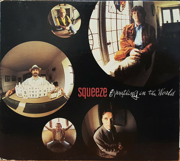 ・アーティスト Squeeze ・タイトル Everything In The World ・レーベル・型番 A&M 3145881972 ・フォーマット CD ・コンディション(盤) 良い (VG+) ・コンディション(ジャケット) ・コンディション(帯) オビなし ・特記事項 【プロモ盤】 【Promotion Only】【デジパック】【盤に小さいキズ】 サンプル画像です。実際の商品の画像ではありません 商品写真はバーコード/カタログ番号に対応したサンプル画像ですので、お送りする商品の画像ではありません。帯やライナーなどの付属品は、特記事項に記載されている場合のみ含まれます。プロモやカラーレコードなどの仕様についても、該当する場合のみ特記事項に記載しています。 【ご購入前に必ずご確認ください】 ・本店サイト(www.recordcity.jp)とは価格、送料が違います ・本店サイト、その他支店のオーダーとは同梱発送できません ・注文確定後に別の注文を頂いた場合、注文同士の同梱は致しかねます。 ・別倉庫から発送しているため、店頭受け渡しは対応しておりません ・一部商品は他の通販サイトでも販売しているため、ご注文のタイミングによっては商品のご用意ができない場合がございます。 ・土日祝日はお休みです 金曜・祝前日9時以降のご連絡またはご入金は、返答または発送が週明け・祝日明けに順次対応となります。 ・ご購入後のキャンセル不可 ご購入後のキャンセルはいかなる理由においてもお受けできません。ご了承の上、ご購入くださいませ。 ・日本郵便(ゆうパック/ゆうメール)によるお届けになります。 ・中古品であることをご理解ください 当ストアでは中古商品を主に販売しております。中古品であることをご理解の上ご購入ください。また、一部商品はRecordCityオンラインストアで試聴可能です。 ・返品について お客様のご都合による返品は一切承っておりません。 表記の内容と実際の商品に相違がある場合、また針飛び等で返品・返金をご希望される場合は、商品の到着後1週間以内にご連絡ください。商品の返送をこちらで確認後、キャンセル・返金を行います。 コンディションVG以下の商品は返品できません。プレイに影響のない表面のこすれ傷、プレス起因のノイズ盤は返品の対象外です。 【コンディション表記】 ・ほぼ新品(M-)(Like New) 完全な新品。未使用。当店ではほぼ使用しません ・非常に良い(EX)(Excellent) 中古盤として美品な状態。わずかな経年を感じるものの傷みを感じさせない、当店基準で最高の状態 ・良い(VG+)(Very Good Plus) 丁寧に扱われた中古品で、軽い使用感がみられる。 ・可(VG)(Acceptable) 使い込まれた中古品で、「良い」よりもさらに使用感がみられる。 ・悪い(VG-)(Bad) 状態が悪いアイテム。使用の保障はなく、再生不可、針飛び、目立つノイズがあるかもしれない。状態によるクレーム不可。返品不可。 ・非常に悪い(G)(Very Bad) 「悪い」よりさらに状態が悪いアイテム。使用の保障はなく、再生不可、針飛び、目立つノイズがあるかもしれない。状態によるクレーム不可。返品不可。 ・ジャンク(Fair)(Junk/Fair) 割れている、反っている、水ダメージがある、カビ、ジャケットが分離している、ひどい書き込み、ひどい擦れなど最低の状態。使用の保障はなく、再生不可、針飛び、目立つノイズがあるかもしれない。状態によるクレーム不可。返品不可。 ・ジャンク(Poor)(Junk/Poor) 割れている、反っている、水ダメージがある、カビ、ジャケットが分離している、ひどい書き込み、ひどい擦れなど最低の状態。使用の保障はなく、再生不可、針飛び、目立つノイズがあるかもしれない。状態によるクレーム不可。返品不可。
