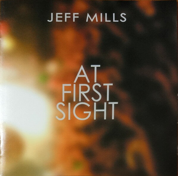 ・アーティスト Jeff Mills ・タイトル At First Sight ・レーベル SMEJ SRCP362 ・フォーマット【レコード/CDのお間違いにご注意ください】 CD ・コンディション(盤) 非常に良い(EX) ・コンディション(ジャケット) ・コンディション(帯) オビなし ・特記事項 【ケース擦れ】【ケースキズ】 サンプル画像です。実際の商品の画像ではありません 商品写真はバーコード/カタログ番号に対応したサンプル画像ですので、お送りする商品の画像ではありません。帯やライナーなどの付属品は、特記事項に記載されている場合のみ含まれます。プロモやカラーレコードなどの仕様についても、該当する場合のみ特記事項に記載しています。 【ご購入前に必ずご確認ください】 ・本店サイト(www.recordcity.jp)とは価格、送料が違います ・本店サイト、その他支店のオーダーとは同梱発送できません ・別倉庫から発送しているため、店頭受け渡しは対応しておりません ・一部商品は他の通販サイトでも販売しているため、ご注文のタイミングによっては商品のご用意ができない場合がございます。 ・土日祝日はお休みです 金曜・祝前日9時以降のご連絡またはご入金は、返答または発送が週明け・祝日明けに順次対応となります。 ・ご購入後のキャンセル不可 ご購入後のキャンセルはいかなる理由においてもお受けできません。ご了承の上、ご購入くださいませ。 ・日本郵便(ゆうパック/ゆうメール)によるお届けになります。 ・中古品であることをご理解ください 当ストアではお客様よりお譲りいただいた中古商品を販売しております。中古品であることをご理解の上ご購入ください。また、一部商品はRecordCityウェブショップで試聴可能です。 ・返品について お客様のご都合による商品のご返品は一切承っておりません。 表記の内容と実際の商品に相違がある場合、また針飛び等で返品・返金をご希望される場合は、商品の到着後1週間以内にご連絡ください。商品の返送をこちらで確認後、返金を行います。 コンディションVG以下の商品は返品できません。プレイに影響のない表面のこすれ傷、プレス起因のノイズ盤は返品の対象外です。 【コンディション表記】 ・ほぼ新品(M-)(Like New) 完全な新品。未使用。当店ではほぼ使用しません ・非常に良い(EX)(Excellent) 中古盤として美品な状態。わずかな経年を感じるものの傷みを感じさせない、当店基準で最高の状態 ・良い(VG+)(Very Good Plus) 丁寧に扱われた中古品で、軽い使用感がみられる。 ・可(VG)(Acceptable) 使い込まれた中古品で、「良い」よりもさらに使用感がみられる。 ・悪い(VG-)(Bad) 状態が悪いアイテム。使用の保障はなく、再生不可、針飛び、目立つノイズがあるかもしれない。状態によるクレーム不可。返品不可。 ・非常に悪い(G)(Very Bad) 「悪い」よりさらに状態が悪いアイテム。使用の保障はなく、再生不可、針飛び、目立つノイズがあるかもしれない。状態によるクレーム不可。返品不可。 ・ジャンク(Fair)(Junk/Fair) 割れている、反っている、水ダメージがある、カビ、ジャケットが分離している、ひどい書き込み、ひどい擦れなど最低の状態。使用の保障はなく、再生不可、針飛び、目立つノイズがあるかもしれない。状態によるクレーム不可。返品不可。 ・ジャンク(Poor)(Junk/Poor) 割れている、反っている、水ダメージがある、カビ、ジャケットが分離している、ひどい書き込み、ひどい擦れなど最低の状態。使用の保障はなく、再生不可、針飛び、目立つノイズがあるかもしれない。状態によるクレーム不可。返品不可。