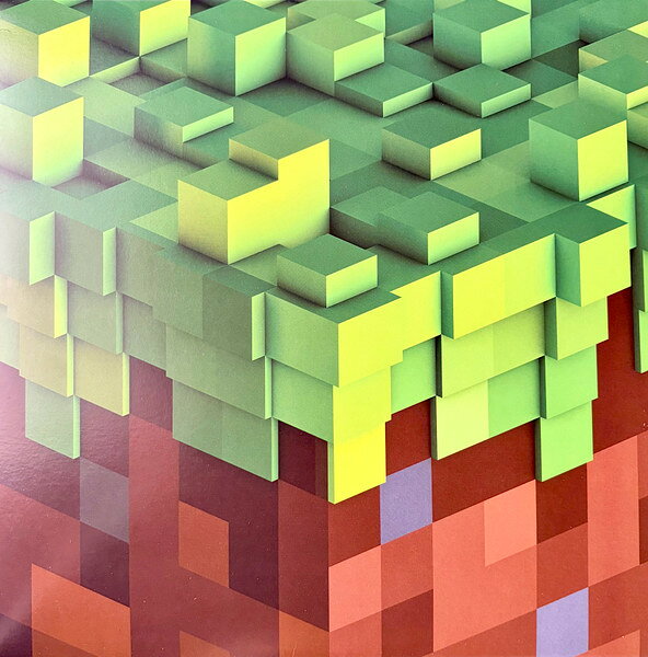 ・アーティスト C418 ・タイトル Minecraft Volume Alpha (Transparent Green Vinyl) ・レーベル・型番 GHOSTLY INTERNATIONAL GI243LP ・フォーマット LPレコード ・コンディション(盤) 新品 (M) ・コンディション(ジャケット) 新品 (M) ・コンディション(帯) オビなし ・特記事項 【未開封】 【カラー盤】 サンプル画像です。実際の商品の画像ではありません 商品写真はバーコード/カタログ番号に対応したサンプル画像ですので、お送りする商品の画像ではありません。帯やライナーなどの付属品は、特記事項に記載されている場合のみ含まれます。プロモやカラーレコードなどの仕様についても、該当する場合のみ特記事項に記載しています。 【ご購入前に必ずご確認ください】 ・本店サイト(www.recordcity.jp)とは価格、送料が違います ・本店サイト、その他支店のオーダーとは同梱発送できません ・注文確定後に別の注文を頂いた場合、注文同士の同梱は致しかねます。 ・別倉庫から発送しているため、店頭受け渡しは対応しておりません ・一部商品は他の通販サイトでも販売しているため、ご注文のタイミングによっては商品のご用意ができない場合がございます。 ・土日祝日はお休みです 金曜・祝前日9時以降のご連絡またはご入金は、返答または発送が週明け・祝日明けに順次対応となります。 ・ご購入後のキャンセル不可 ご購入後のキャンセルはいかなる理由においてもお受けできません。ご了承の上、ご購入くださいませ。 ・日本郵便(ゆうパック/ゆうメール)によるお届けになります。 ・中古品であることをご理解ください 当ストアでは中古商品を主に販売しております。中古品であることをご理解の上ご購入ください。また、一部商品はRecordCityオンラインストアで試聴可能です。 ・返品について お客様のご都合による返品は一切承っておりません。 表記の内容と実際の商品に相違がある場合、また針飛び等で返品・返金をご希望される場合は、商品の到着後1週間以内にご連絡ください。商品の返送をこちらで確認後、キャンセル・返金を行います。 コンディションVG以下の商品は返品できません。プレイに影響のない表面のこすれ傷、プレス起因のノイズ盤は返品の対象外です。 【コンディション表記】 ・ほぼ新品(M-)(Like New) 完全な新品。未使用。当店ではほぼ使用しません ・非常に良い(EX)(Excellent) 中古盤として美品な状態。わずかな経年を感じるものの傷みを感じさせない、当店基準で最高の状態 ・良い(VG+)(Very Good Plus) 丁寧に扱われた中古品で、軽い使用感がみられる。 ・可(VG)(Acceptable) 使い込まれた中古品で、「良い」よりもさらに使用感がみられる。 ・悪い(VG-)(Bad) 状態が悪いアイテム。使用の保障はなく、再生不可、針飛び、目立つノイズがあるかもしれない。状態によるクレーム不可。返品不可。 ・非常に悪い(G)(Very Bad) 「悪い」よりさらに状態が悪いアイテム。使用の保障はなく、再生不可、針飛び、目立つノイズがあるかもしれない。状態によるクレーム不可。返品不可。 ・ジャンク(Fair)(Junk/Fair) 割れている、反っている、水ダメージがある、カビ、ジャケットが分離している、ひどい書き込み、ひどい擦れなど最低の状態。使用の保障はなく、再生不可、針飛び、目立つノイズがあるかもしれない。状態によるクレーム不可。返品不可。 ・ジャンク(Poor)(Junk/Poor) 割れている、反っている、水ダメージがある、カビ、ジャケットが分離している、ひどい書き込み、ひどい擦れなど最低の状態。使用の保障はなく、再生不可、針飛び、目立つノイズがあるかもしれない。状態によるクレーム不可。返品不可。