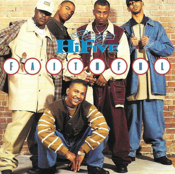 ・アーティスト Hi-Five ・タイトル Faithful ・レーベル・型番 Jive 01241415282 ・フォーマット CD ・コンディション(盤) 良い (VG+) ・コンディション(ジャケット) ・コンディション(帯) オビなし ・特記事項 【ケース擦れ】 サンプル画像です。実際の商品の画像ではありません 商品写真はバーコード/カタログ番号に対応したサンプル画像ですので、お送りする商品の画像ではありません。帯やライナーなどの付属品は、特記事項に記載されている場合のみ含まれます。プロモやカラーレコードなどの仕様についても、該当する場合のみ特記事項に記載しています。 【ご購入前に必ずご確認ください】 ・本店サイト(www.recordcity.jp)とは価格、送料が違います ・本店サイト、その他支店のオーダーとは同梱発送できません ・注文確定後に別の注文を頂いた場合、注文同士の同梱は致しかねます。 ・別倉庫から発送しているため、店頭受け渡しは対応しておりません ・一部商品は他の通販サイトでも販売しているため、ご注文のタイミングによっては商品のご用意ができない場合がございます。 ・土日祝日はお休みです 金曜・祝前日9時以降のご連絡またはご入金は、返答または発送が週明け・祝日明けに順次対応となります。 ・ご購入後のキャンセル不可 ご購入後のキャンセルはいかなる理由においてもお受けできません。ご了承の上、ご購入くださいませ。 ・日本郵便(ゆうパック/ゆうメール)によるお届けになります。 ・中古品であることをご理解ください 当ストアでは中古商品を主に販売しております。中古品であることをご理解の上ご購入ください。また、一部商品はRecordCityオンラインストアで試聴可能です。 ・返品について お客様のご都合による返品は一切承っておりません。 表記の内容と実際の商品に相違がある場合、また針飛び等で返品・返金をご希望される場合は、商品の到着後1週間以内にご連絡ください。商品の返送をこちらで確認後、キャンセル・返金を行います。 コンディションVG以下の商品は返品できません。プレイに影響のない表面のこすれ傷、プレス起因のノイズ盤は返品の対象外です。 【コンディション表記】 ・ほぼ新品(M-)(Like New) 完全な新品。未使用。当店ではほぼ使用しません ・非常に良い(EX)(Excellent) 中古盤として美品な状態。わずかな経年を感じるものの傷みを感じさせない、当店基準で最高の状態 ・良い(VG+)(Very Good Plus) 丁寧に扱われた中古品で、軽い使用感がみられる。 ・可(VG)(Acceptable) 使い込まれた中古品で、「良い」よりもさらに使用感がみられる。 ・悪い(VG-)(Bad) 状態が悪いアイテム。使用の保障はなく、再生不可、針飛び、目立つノイズがあるかもしれない。状態によるクレーム不可。返品不可。 ・非常に悪い(G)(Very Bad) 「悪い」よりさらに状態が悪いアイテム。使用の保障はなく、再生不可、針飛び、目立つノイズがあるかもしれない。状態によるクレーム不可。返品不可。 ・ジャンク(Fair)(Junk/Fair) 割れている、反っている、水ダメージがある、カビ、ジャケットが分離している、ひどい書き込み、ひどい擦れなど最低の状態。使用の保障はなく、再生不可、針飛び、目立つノイズがあるかもしれない。状態によるクレーム不可。返品不可。 ・ジャンク(Poor)(Junk/Poor) 割れている、反っている、水ダメージがある、カビ、ジャケットが分離している、ひどい書き込み、ひどい擦れなど最低の状態。使用の保障はなく、再生不可、針飛び、目立つノイズがあるかもしれない。状態によるクレーム不可。返品不可。