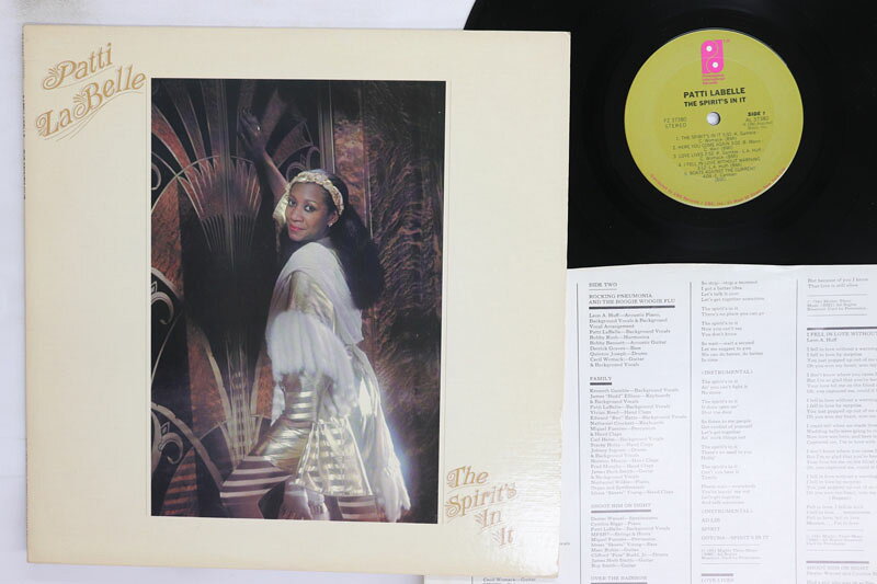 ・アーティスト Patti Labelle ・タイトル Pirit's In It ・レーベル・型番 PHILADELPHIA INTERNATIONAL FZ37380 ・フォーマット LPレコード ・コンディション(盤) 良い (VG+) ・コンディション(ジャケット) 良い (VG+) ・コンディション(帯) オビなし ・特記事項 【盤に薄い跡】【インナースリーブ抜け】 実際に発送される商品の画像です 【ご購入前に必ずご確認ください】 ・本店サイト(www.recordcity.jp)とは価格、送料が違います ・本店サイト、その他支店のオーダーとは同梱発送できません ・注文確定後に別の注文を頂いた場合、注文同士の同梱は致しかねます。 ・別倉庫から発送しているため、店頭受け渡しは対応しておりません ・一部商品は他の通販サイトでも販売しているため、ご注文のタイミングによっては商品のご用意ができない場合がございます。 ・土日祝日はお休みです 金曜・祝前日9時以降のご連絡またはご入金は、返答または発送が週明け・祝日明けに順次対応となります。 ・ご購入後のキャンセル不可 ご購入後のキャンセルはいかなる理由においてもお受けできません。ご了承の上、ご購入くださいませ。 ・日本郵便(ゆうパック/ゆうメール)によるお届けになります。 ・中古品であることをご理解ください 当ストアでは中古商品を主に販売しております。中古品であることをご理解の上ご購入ください。また、一部商品はRecordCityオンラインストアで試聴可能です。 ・返品について お客様のご都合による返品は一切承っておりません。 表記の内容と実際の商品に相違がある場合、また針飛び等で返品・返金をご希望される場合は、商品の到着後1週間以内にご連絡ください。商品の返送をこちらで確認後、キャンセル・返金を行います。 コンディションVG以下の商品は返品できません。プレイに影響のない表面のこすれ傷、プレス起因のノイズ盤は返品の対象外です。 【コンディション表記】 ・ほぼ新品(M-)(Like New) 完全な新品。未使用。当店ではほぼ使用しません ・非常に良い(EX)(Excellent) 中古盤として美品な状態。わずかな経年を感じるものの傷みを感じさせない、当店基準で最高の状態 ・良い(VG+)(Very Good Plus) 丁寧に扱われた中古品で、軽い使用感がみられる。 ・可(VG)(Acceptable) 使い込まれた中古品で、「良い」よりもさらに使用感がみられる。 ・悪い(VG-)(Bad) 状態が悪いアイテム。使用の保障はなく、再生不可、針飛び、目立つノイズがあるかもしれない。状態によるクレーム不可。返品不可。 ・非常に悪い(G)(Very Bad) 「悪い」よりさらに状態が悪いアイテム。使用の保障はなく、再生不可、針飛び、目立つノイズがあるかもしれない。状態によるクレーム不可。返品不可。 ・ジャンク(Fair)(Junk/Fair) 割れている、反っている、水ダメージがある、カビ、ジャケットが分離している、ひどい書き込み、ひどい擦れなど最低の状態。使用の保障はなく、再生不可、針飛び、目立つノイズがあるかもしれない。状態によるクレーム不可。返品不可。 ・ジャンク(Poor)(Junk/Poor) 割れている、反っている、水ダメージがある、カビ、ジャケットが分離している、ひどい書き込み、ひどい擦れなど最低の状態。使用の保障はなく、再生不可、針飛び、目立つノイズがあるかもしれない。状態によるクレーム不可。返品不可。