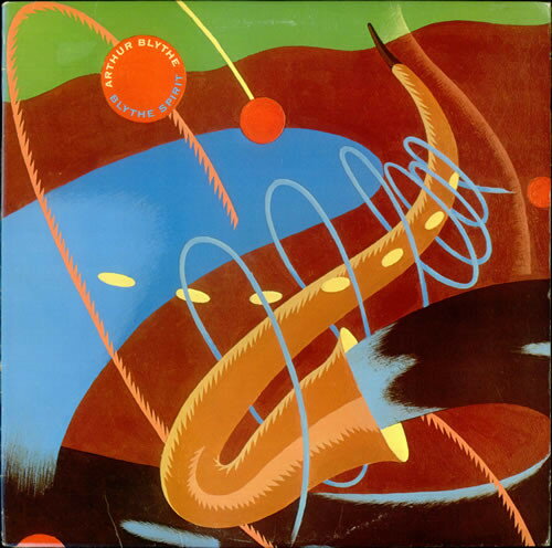 ・アーティスト Arthur Blythe ・タイトル Blythe Spirit ・レーベル・型番 COLUMBIA FC37427 ・フォーマット LPレコード ・コンディション(盤) 良い (VG+) ・コンディション(ジャケット) 良い (VG+) ・コンディション(帯) オビなし ・特記事項 【ライナー付き】 【シュリンク残し】 サンプル画像です。実際の商品の画像ではありません 商品写真はバーコード/カタログ番号に対応したサンプル画像ですので、お送りする商品の画像ではありません。帯やライナーなどの付属品は、特記事項に記載されている場合のみ含まれます。プロモやカラーレコードなどの仕様についても、該当する場合のみ特記事項に記載しています。 【ご購入前に必ずご確認ください】 ・本店サイト(www.recordcity.jp)とは価格、送料が違います ・本店サイト、その他支店のオーダーとは同梱発送できません ・注文確定後に別の注文を頂いた場合、注文同士の同梱は致しかねます。 ・別倉庫から発送しているため、店頭受け渡しは対応しておりません ・一部商品は他の通販サイトでも販売しているため、ご注文のタイミングによっては商品のご用意ができない場合がございます。 ・土日祝日はお休みです 金曜・祝前日9時以降のご連絡またはご入金は、返答または発送が週明け・祝日明けに順次対応となります。 ・ご購入後のキャンセル不可 ご購入後のキャンセルはいかなる理由においてもお受けできません。ご了承の上、ご購入くださいませ。 ・日本郵便(ゆうパック/ゆうメール)によるお届けになります。 ・中古品であることをご理解ください 当ストアでは中古商品を主に販売しております。中古品であることをご理解の上ご購入ください。また、一部商品はRecordCityオンラインストアで試聴可能です。 ・返品について お客様のご都合による返品は一切承っておりません。 表記の内容と実際の商品に相違がある場合、また針飛び等で返品・返金をご希望される場合は、商品の到着後1週間以内にご連絡ください。商品の返送をこちらで確認後、キャンセル・返金を行います。 コンディションVG以下の商品は返品できません。プレイに影響のない表面のこすれ傷、プレス起因のノイズ盤は返品の対象外です。 【コンディション表記】 ・ほぼ新品(M-)(Like New) 完全な新品。未使用。当店ではほぼ使用しません ・非常に良い(EX)(Excellent) 中古盤として美品な状態。わずかな経年を感じるものの傷みを感じさせない、当店基準で最高の状態 ・良い(VG+)(Very Good Plus) 丁寧に扱われた中古品で、軽い使用感がみられる。 ・可(VG)(Acceptable) 使い込まれた中古品で、「良い」よりもさらに使用感がみられる。 ・悪い(VG-)(Bad) 状態が悪いアイテム。使用の保障はなく、再生不可、針飛び、目立つノイズがあるかもしれない。状態によるクレーム不可。返品不可。 ・非常に悪い(G)(Very Bad) 「悪い」よりさらに状態が悪いアイテム。使用の保障はなく、再生不可、針飛び、目立つノイズがあるかもしれない。状態によるクレーム不可。返品不可。 ・ジャンク(Fair)(Junk/Fair) 割れている、反っている、水ダメージがある、カビ、ジャケットが分離している、ひどい書き込み、ひどい擦れなど最低の状態。使用の保障はなく、再生不可、針飛び、目立つノイズがあるかもしれない。状態によるクレーム不可。返品不可。 ・ジャンク(Poor)(Junk/Poor) 割れている、反っている、水ダメージがある、カビ、ジャケットが分離している、ひどい書き込み、ひどい擦れなど最低の状態。使用の保障はなく、再生不可、針飛び、目立つノイズがあるかもしれない。状態によるクレーム不可。返品不可。