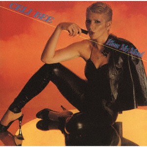 ・アーティスト セリ・ビー ・タイトル ブロウ・マイ・マインド ・レーベル・型番 SOLID,T.K.RECORDS UVSL3024 ・フォーマット CD ・コンディション(盤) 新品 (M) ・コンディション(ジャケット) 新品 (M) ・コンディション(帯) 新品 (M) ・特記事項 【未開封】 【帯付き】 サンプル画像です。実際の商品の画像ではありません 商品写真はバーコード/カタログ番号に対応したサンプル画像ですので、お送りする商品の画像ではありません。帯やライナーなどの付属品は、特記事項に記載されている場合のみ含まれます。プロモやカラーレコードなどの仕様についても、該当する場合のみ特記事項に記載しています。 【ご購入前に必ずご確認ください】 ・本店サイト(www.recordcity.jp)とは価格、送料が違います ・本店サイト、その他支店のオーダーとは同梱発送できません ・注文確定後に別の注文を頂いた場合、注文同士の同梱は致しかねます。 ・別倉庫から発送しているため、店頭受け渡しは対応しておりません ・一部商品は他の通販サイトでも販売しているため、ご注文のタイミングによっては商品のご用意ができない場合がございます。 ・土日祝日はお休みです 金曜・祝前日9時以降のご連絡またはご入金は、返答または発送が週明け・祝日明けに順次対応となります。 ・ご購入後のキャンセル不可 ご購入後のキャンセルはいかなる理由においてもお受けできません。ご了承の上、ご購入くださいませ。 ・日本郵便(ゆうパック/ゆうメール)によるお届けになります。 ・中古品であることをご理解ください 当ストアでは中古商品を主に販売しております。中古品であることをご理解の上ご購入ください。また、一部商品はRecordCityオンラインストアで試聴可能です。 ・返品について お客様のご都合による返品は一切承っておりません。 表記の内容と実際の商品に相違がある場合、また針飛び等で返品・返金をご希望される場合は、商品の到着後1週間以内にご連絡ください。商品の返送をこちらで確認後、キャンセル・返金を行います。 コンディションVG以下の商品は返品できません。プレイに影響のない表面のこすれ傷、プレス起因のノイズ盤は返品の対象外です。 【コンディション表記】 ・ほぼ新品(M-)(Like New) 完全な新品。未使用。当店ではほぼ使用しません ・非常に良い(EX)(Excellent) 中古盤として美品な状態。わずかな経年を感じるものの傷みを感じさせない、当店基準で最高の状態 ・良い(VG+)(Very Good Plus) 丁寧に扱われた中古品で、軽い使用感がみられる。 ・可(VG)(Acceptable) 使い込まれた中古品で、「良い」よりもさらに使用感がみられる。 ・悪い(VG-)(Bad) 状態が悪いアイテム。使用の保障はなく、再生不可、針飛び、目立つノイズがあるかもしれない。状態によるクレーム不可。返品不可。 ・非常に悪い(G)(Very Bad) 「悪い」よりさらに状態が悪いアイテム。使用の保障はなく、再生不可、針飛び、目立つノイズがあるかもしれない。状態によるクレーム不可。返品不可。 ・ジャンク(Fair)(Junk/Fair) 割れている、反っている、水ダメージがある、カビ、ジャケットが分離している、ひどい書き込み、ひどい擦れなど最低の状態。使用の保障はなく、再生不可、針飛び、目立つノイズがあるかもしれない。状態によるクレーム不可。返品不可。 ・ジャンク(Poor)(Junk/Poor) 割れている、反っている、水ダメージがある、カビ、ジャケットが分離している、ひどい書き込み、ひどい擦れなど最低の状態。使用の保障はなく、再生不可、針飛び、目立つノイズがあるかもしれない。状態によるクレーム不可。返品不可。